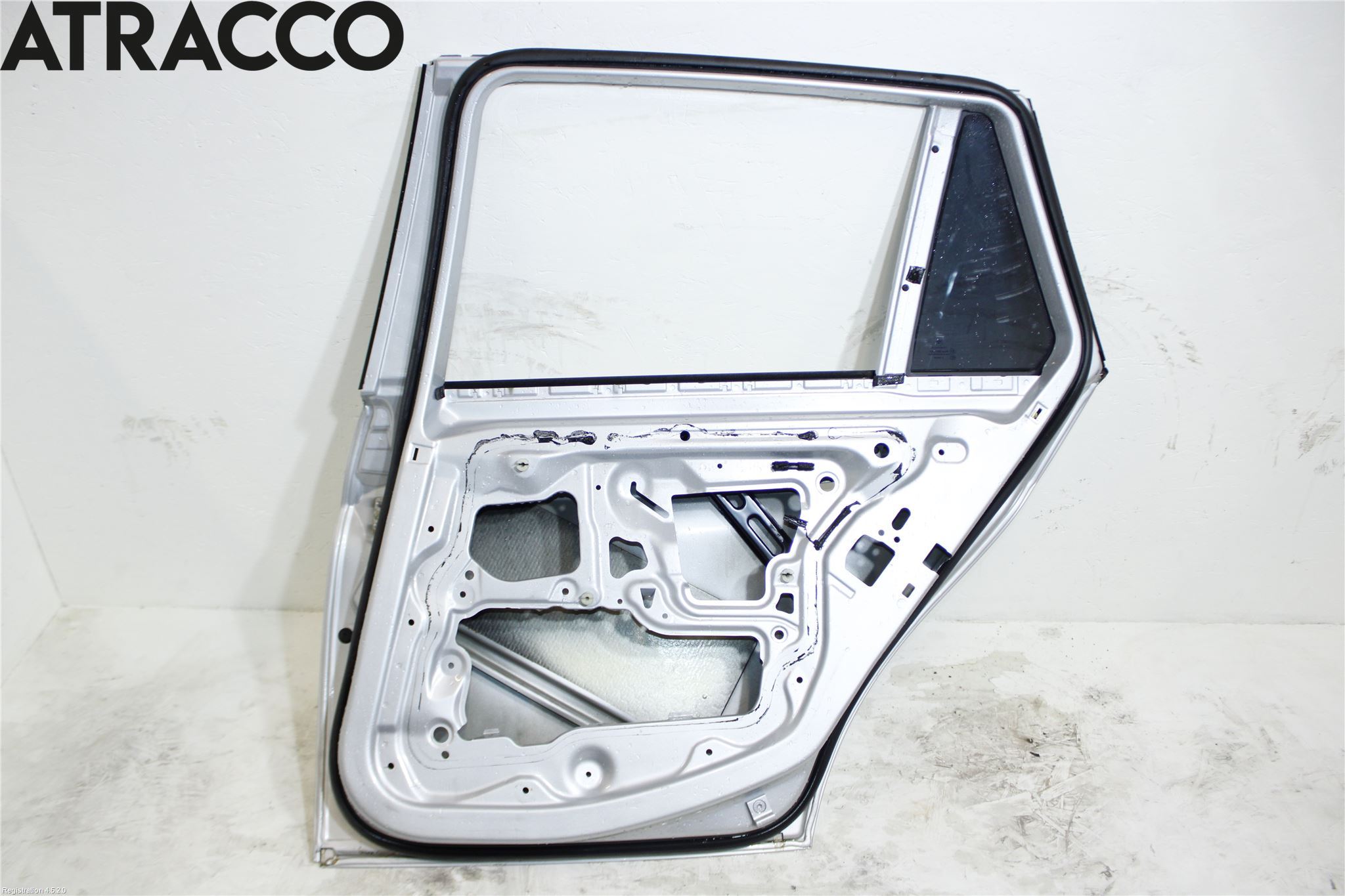 Volvo XC60 09-13 Dörr Bak Höger