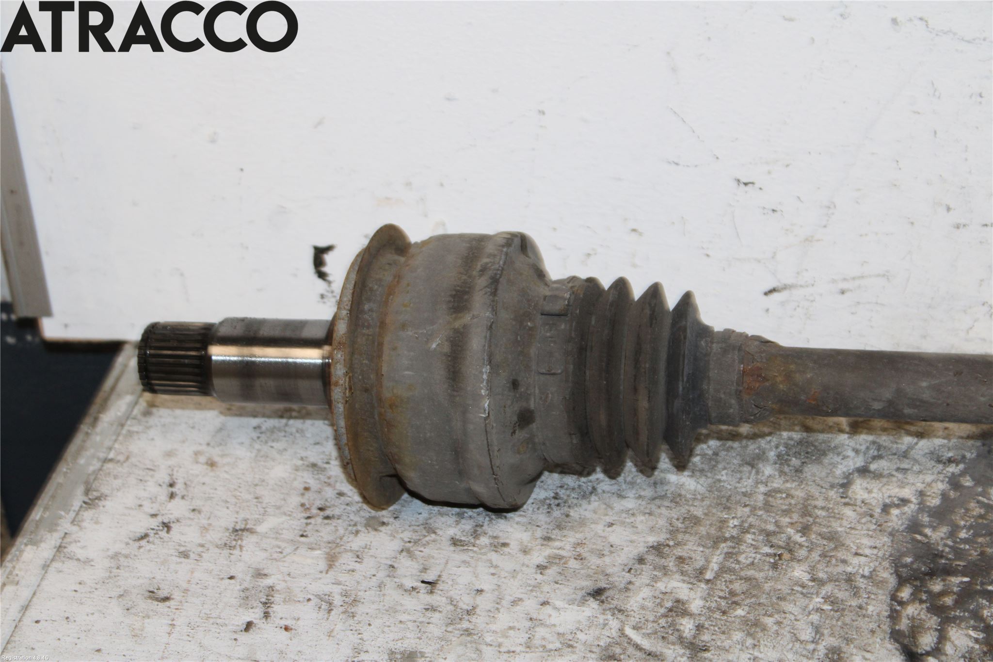 Mercedes-Benz MB C-KLASS (W204) 07-15 Drivaxel Bak Höger