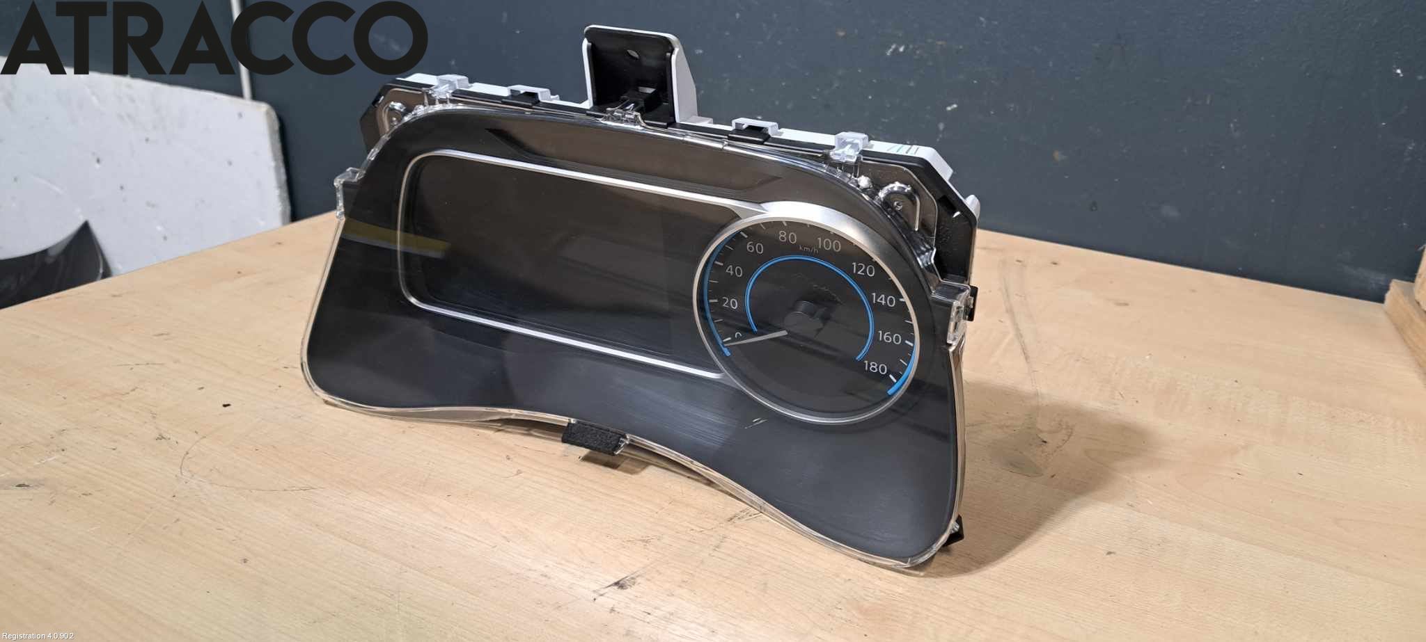 Nissan LEAF 18- Instrument Hast