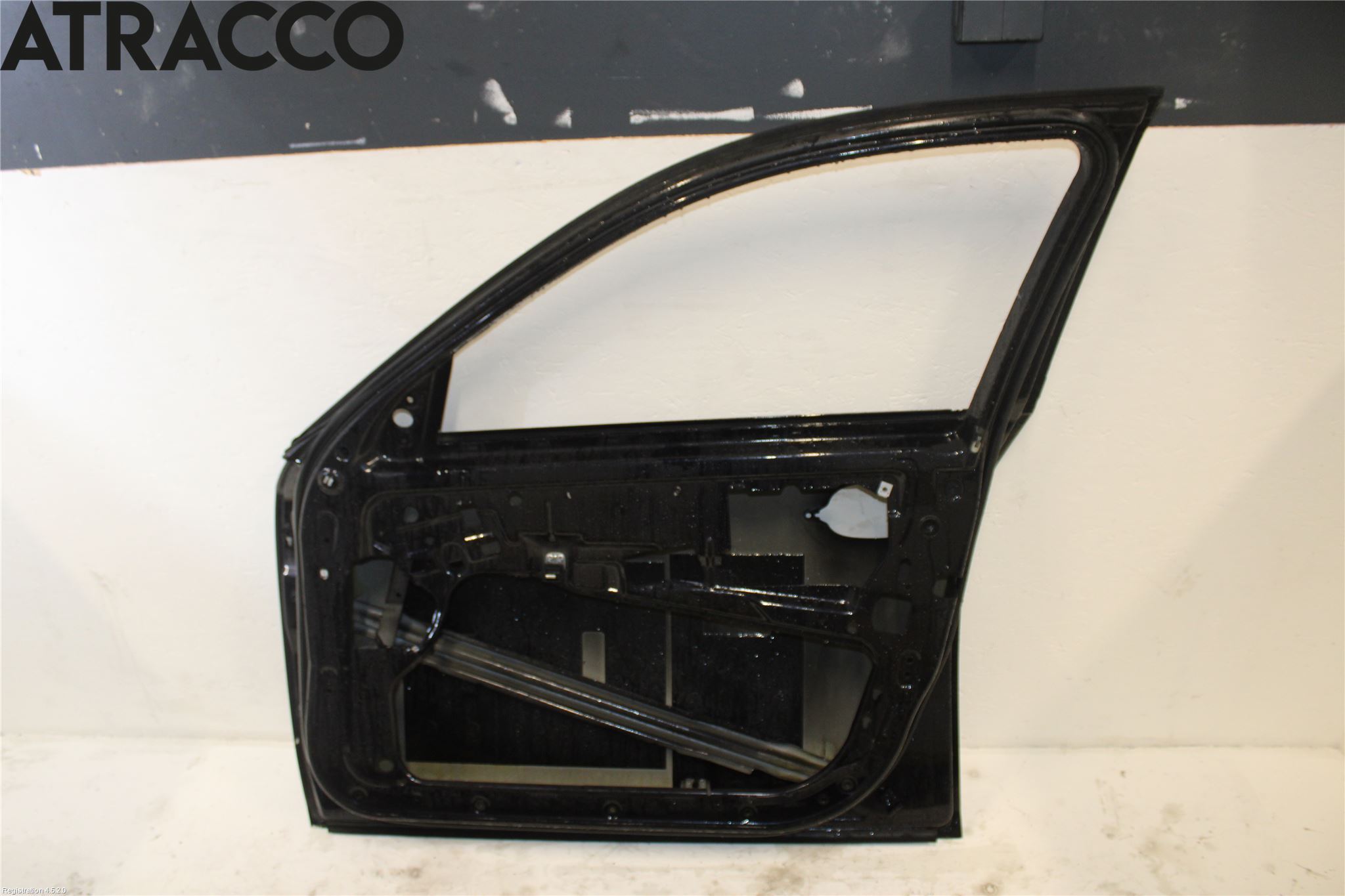 BMW 5 E60/61 Sed/Tou 02-10 Dörr Fram Höger