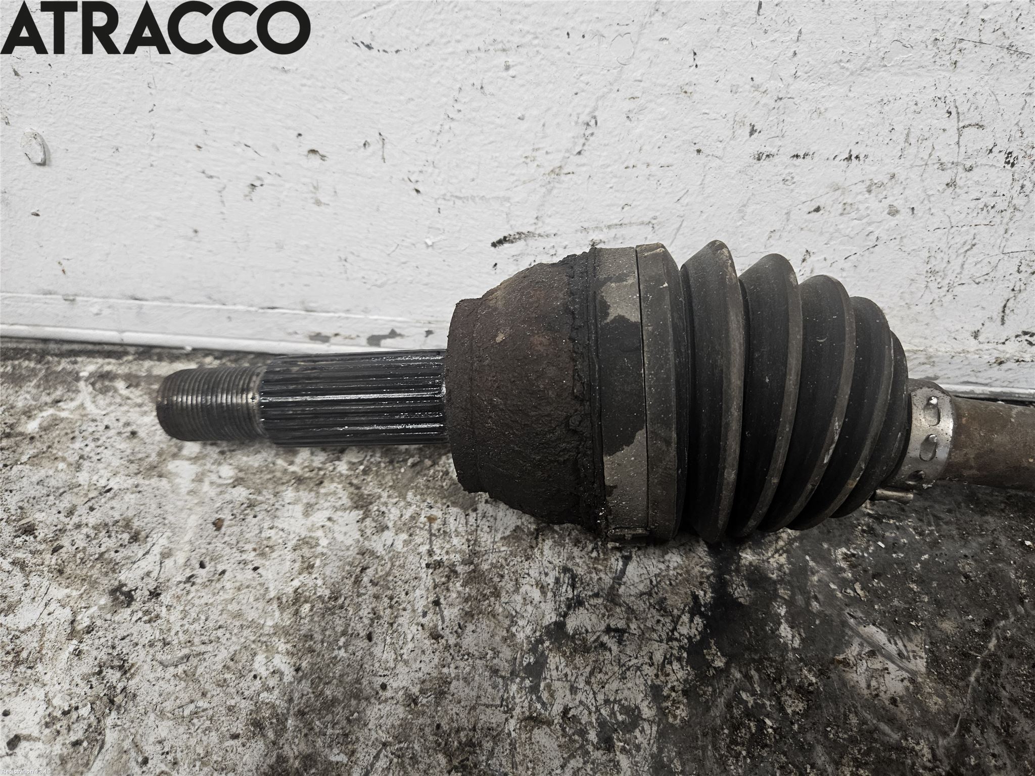 Mazda 2 (DE) 08-15 Drivaxel Fram Vänster