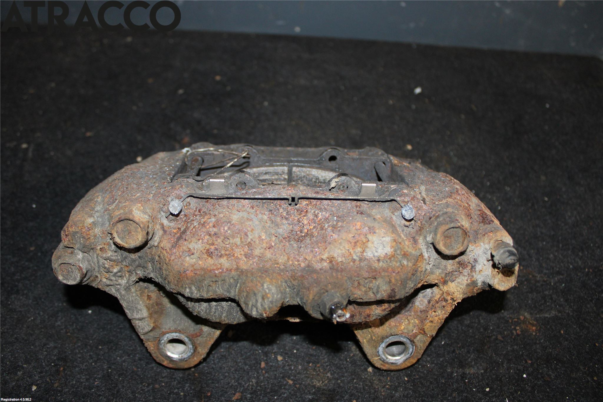 Toyota LANDCRUISER Bromsok Fram Vänster