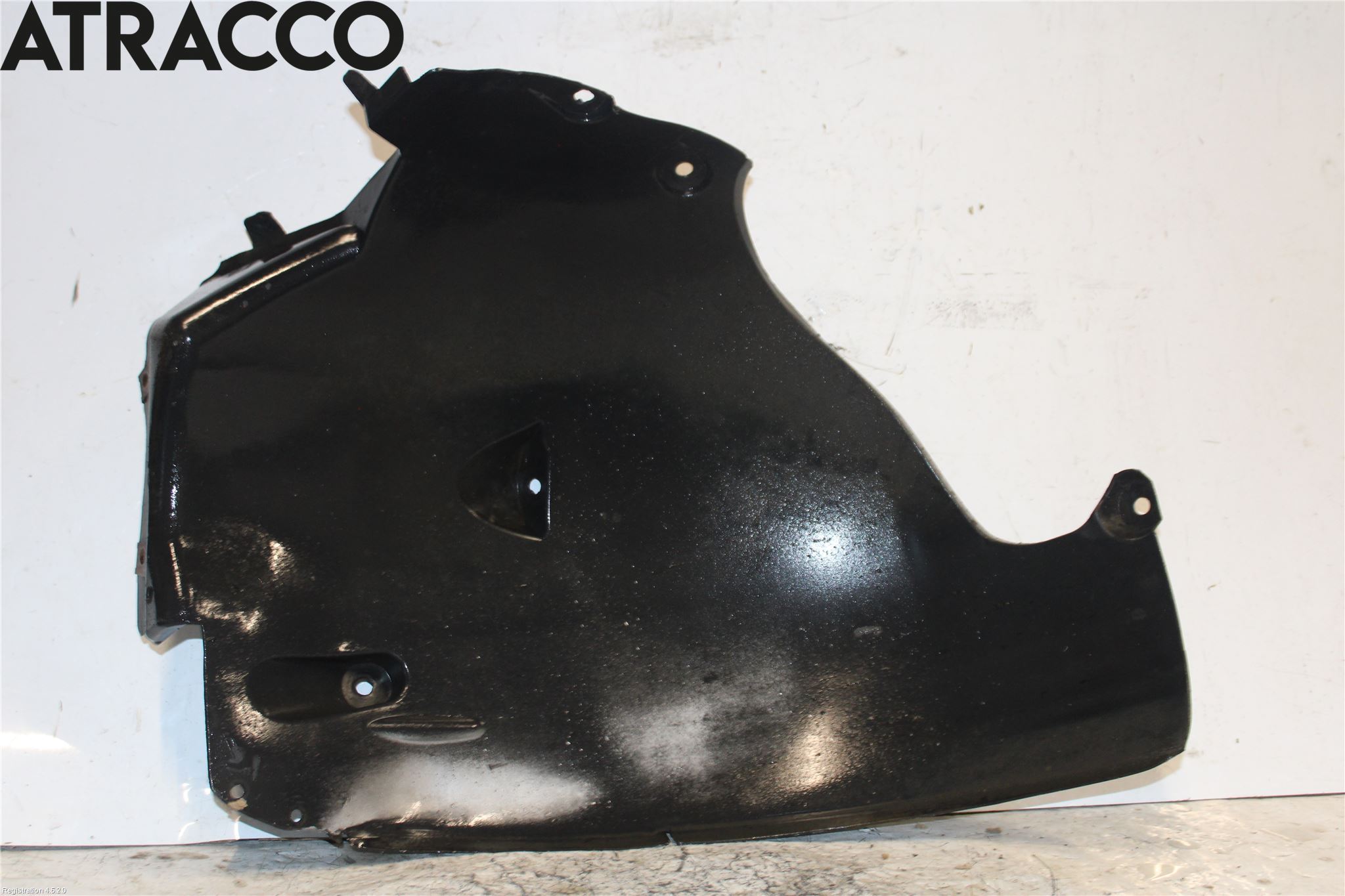 Mercedes-Benz MB CLS (C219) 03-11 Skärm Inner