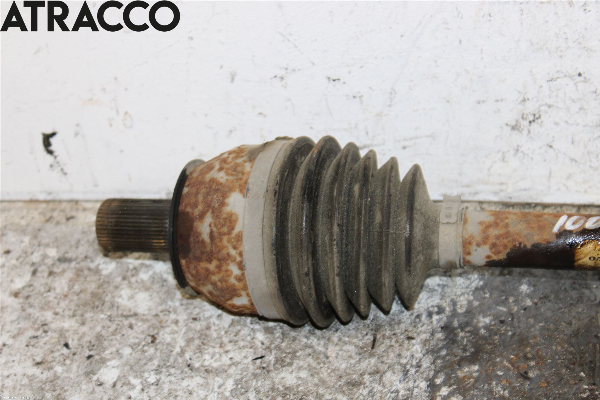 Volvo V60 14-18 Drivaxel Fram Vänster