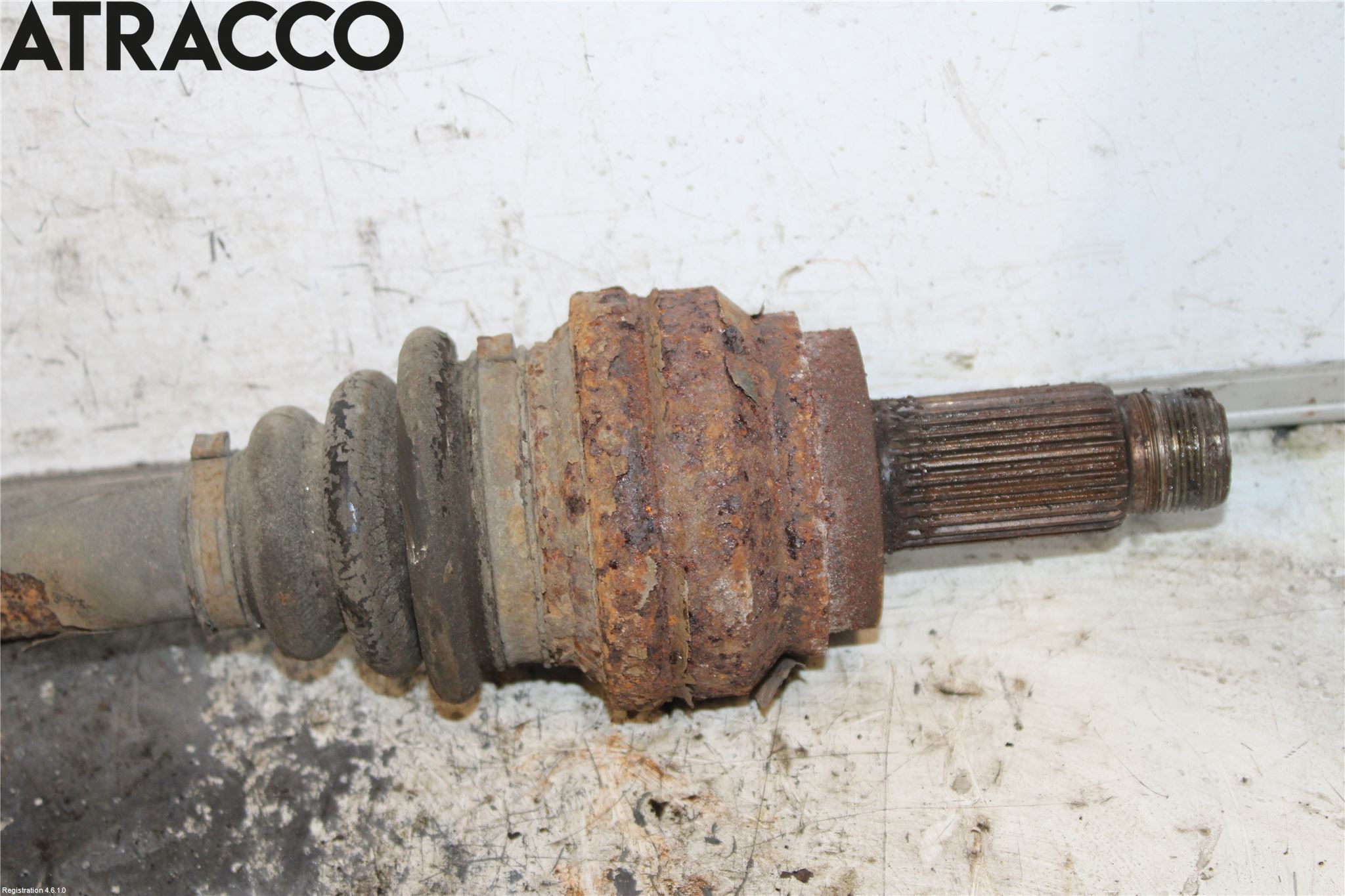 BMW 5 F10/F11/F18 09-17 Drivaxel Bak Höger