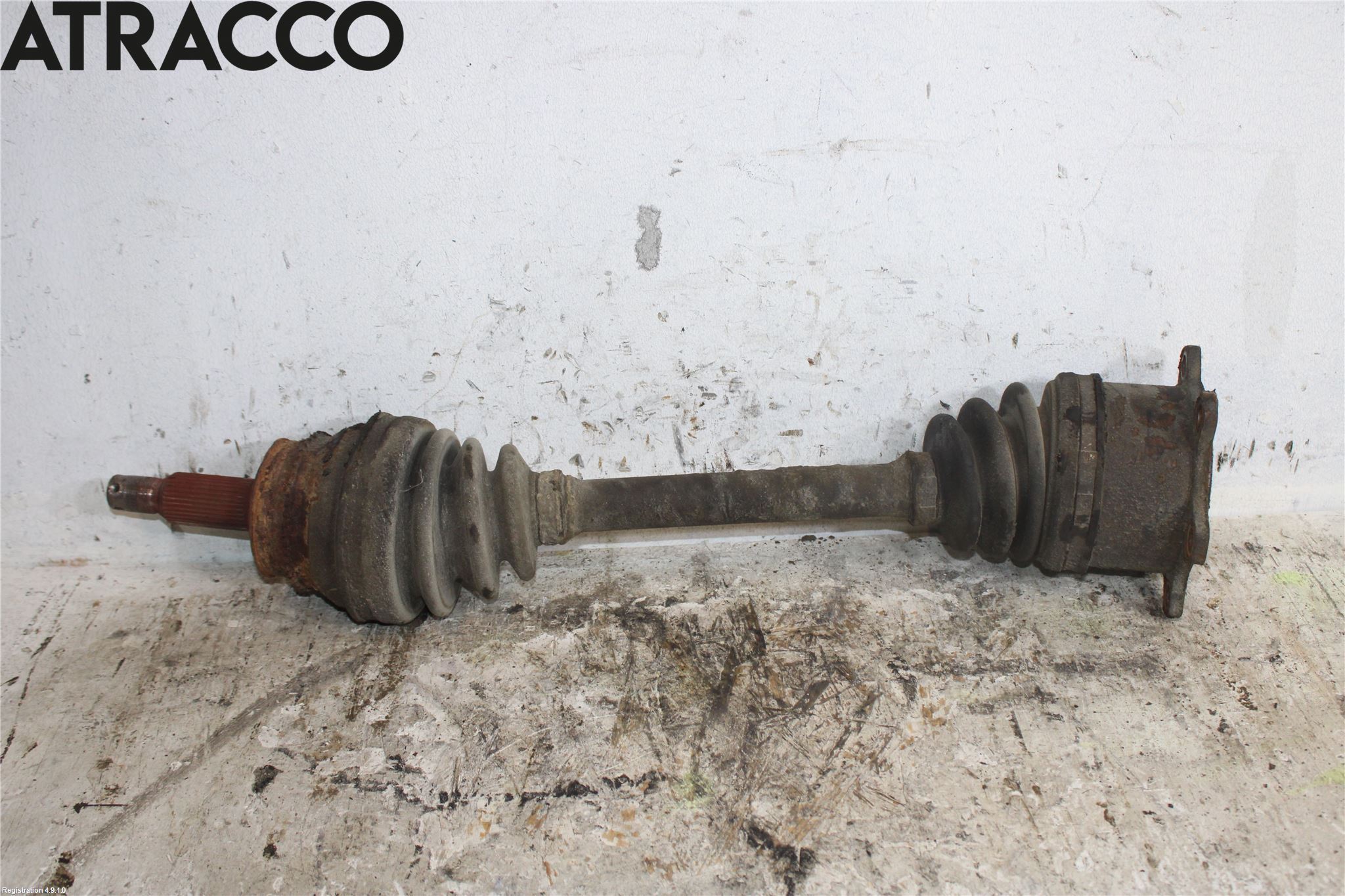 Mitsubishi PAJERO  99-06 Drivaxel Bak Vänster