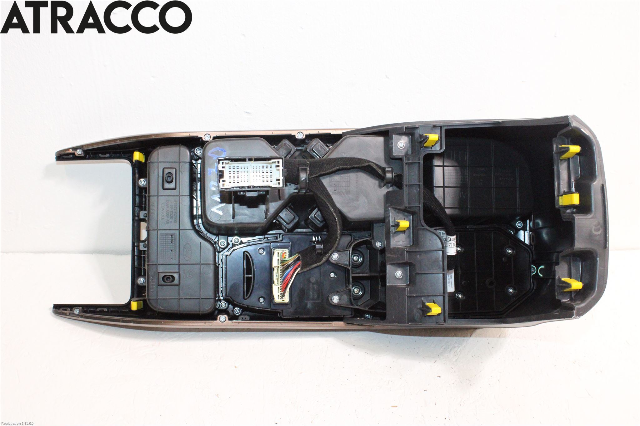 Hyundai IONIQ AE 17-22 Instrumentkonsoll Golv