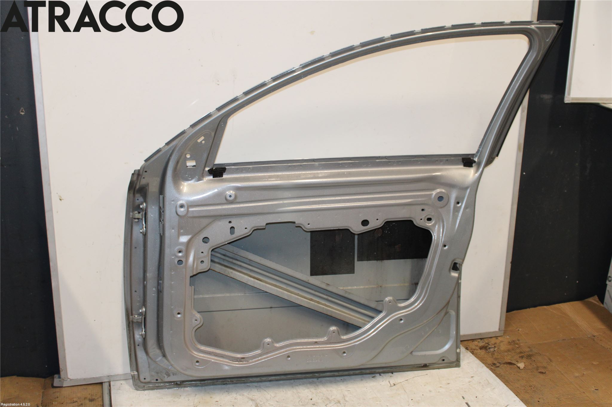 Volvo V50 08-12 Dörr Fram Höger