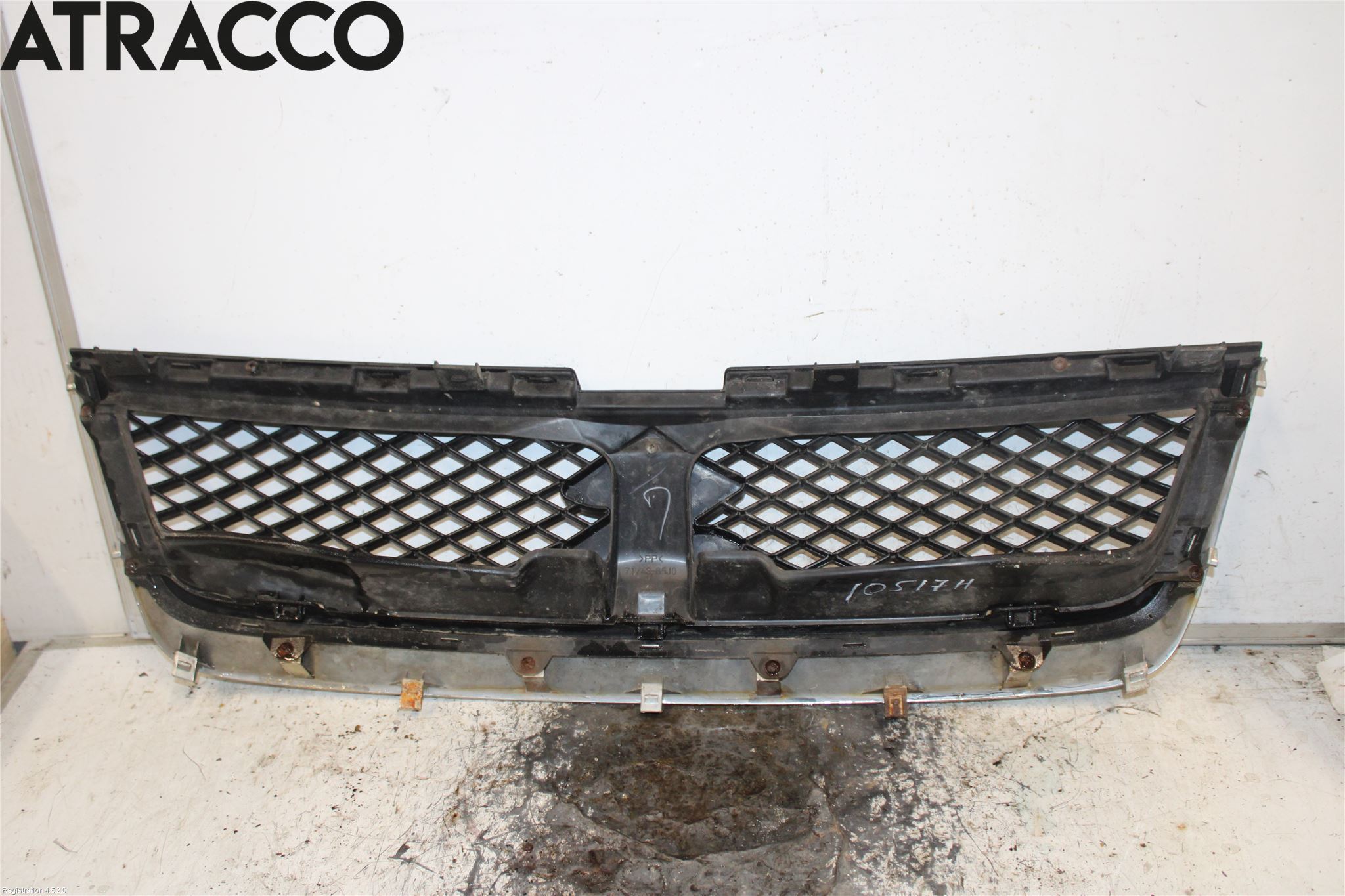 Suzuki GRAND VITARA II 06-14 Grill Komp