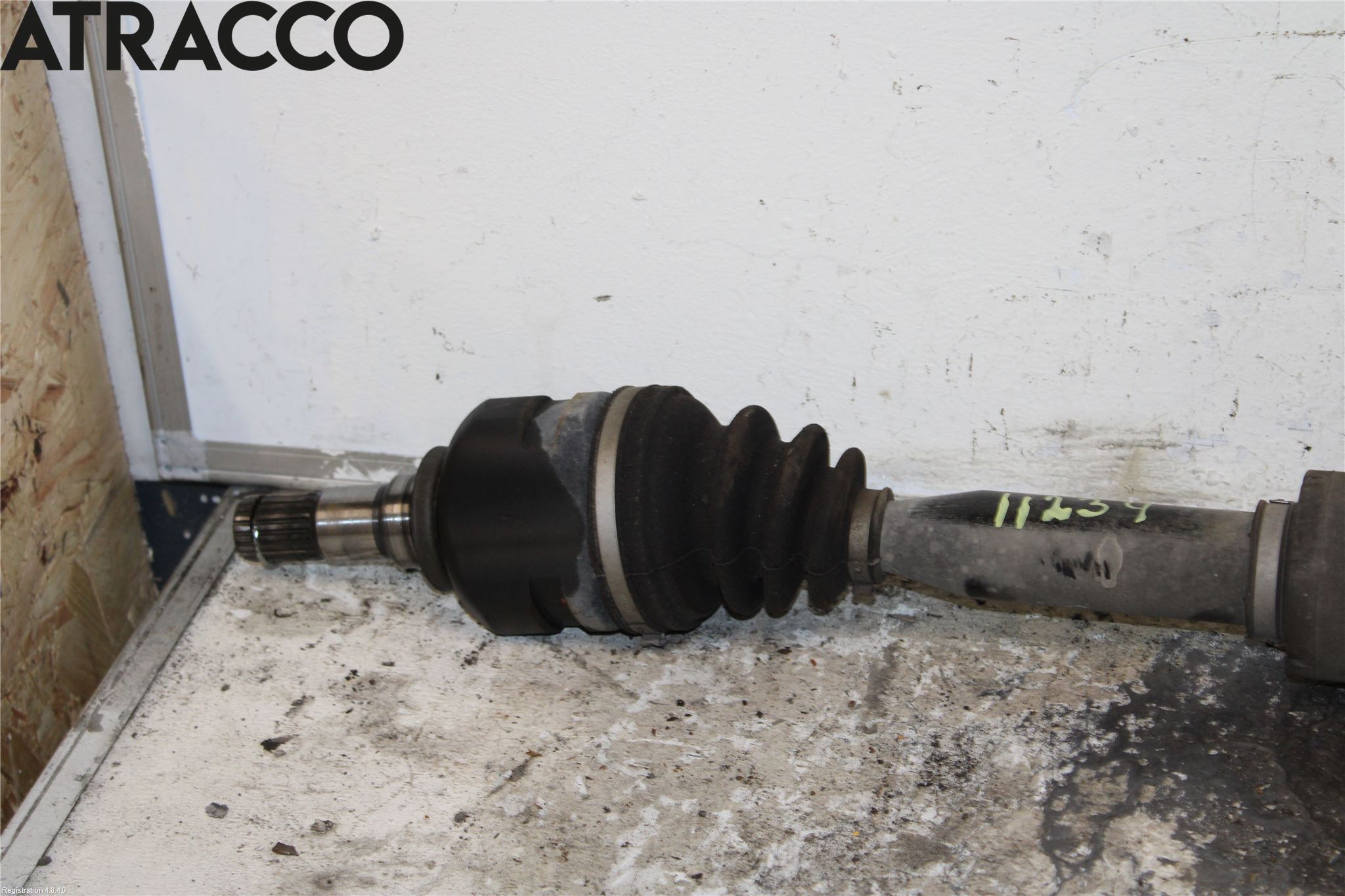 Toyota AURIS 10-12 Drivaxel Fram Höger