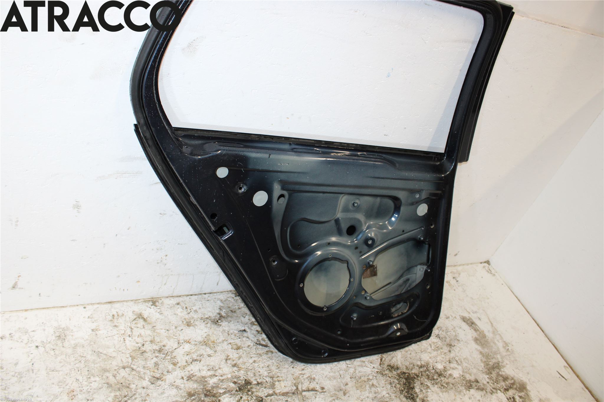 Volkswagen VW GOLF V 04-09 Dörr Bak Vänster