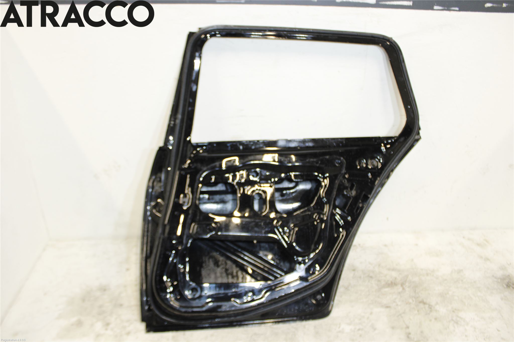 BMW 5 F10/F11/F18 09-17 Dörr Fram Höger