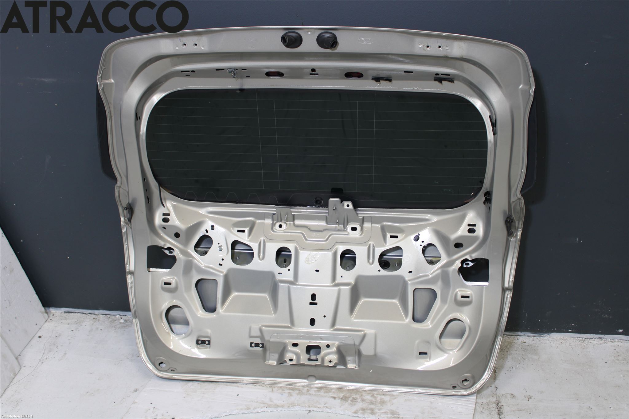 Ford B-MAX 12-17 Baklucka Cc-Kombi-Sedan