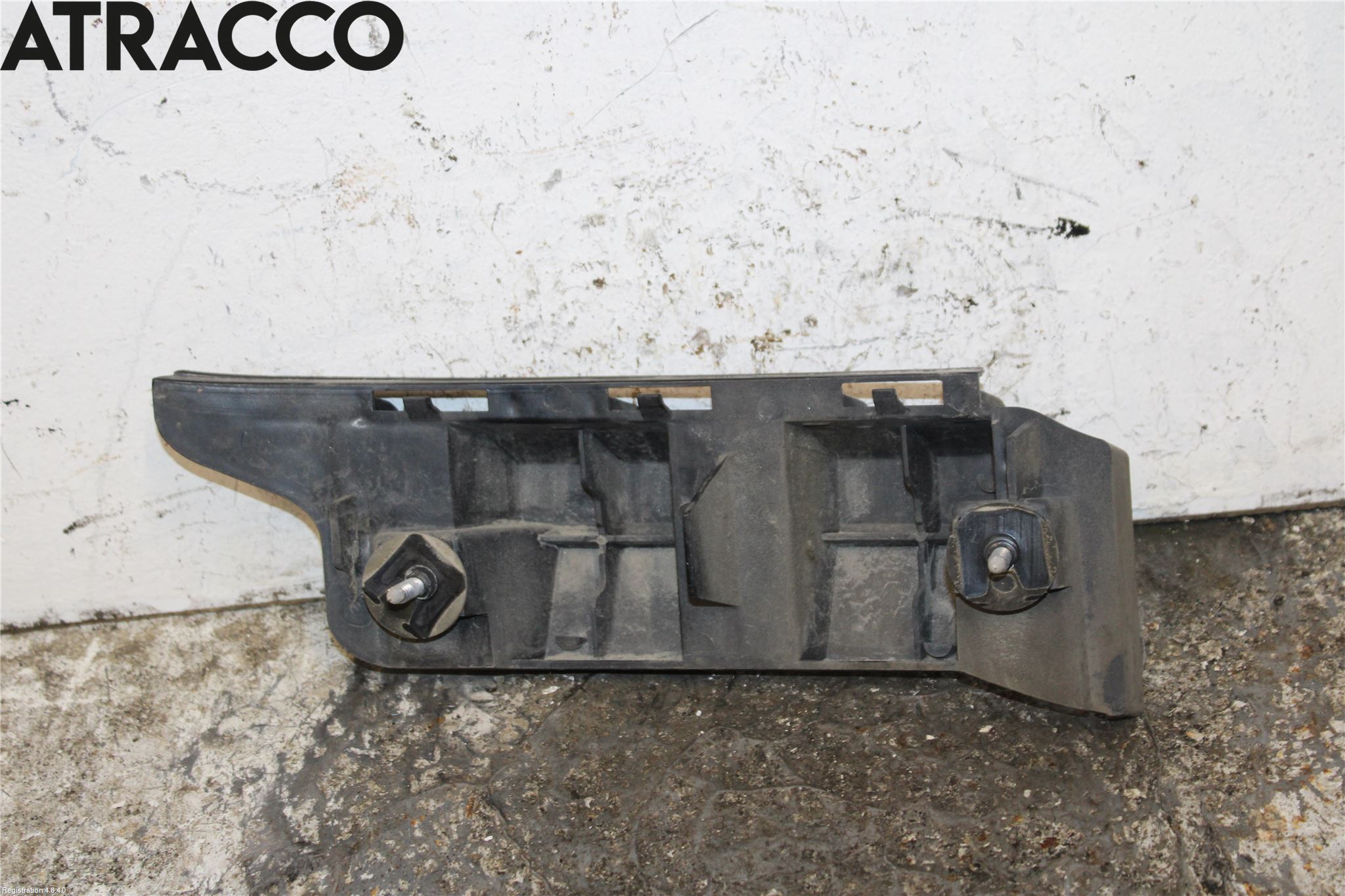 Mercedes-Benz MB C-KLASS (W204) 07-15 Stötfångarfäste Bak Hö