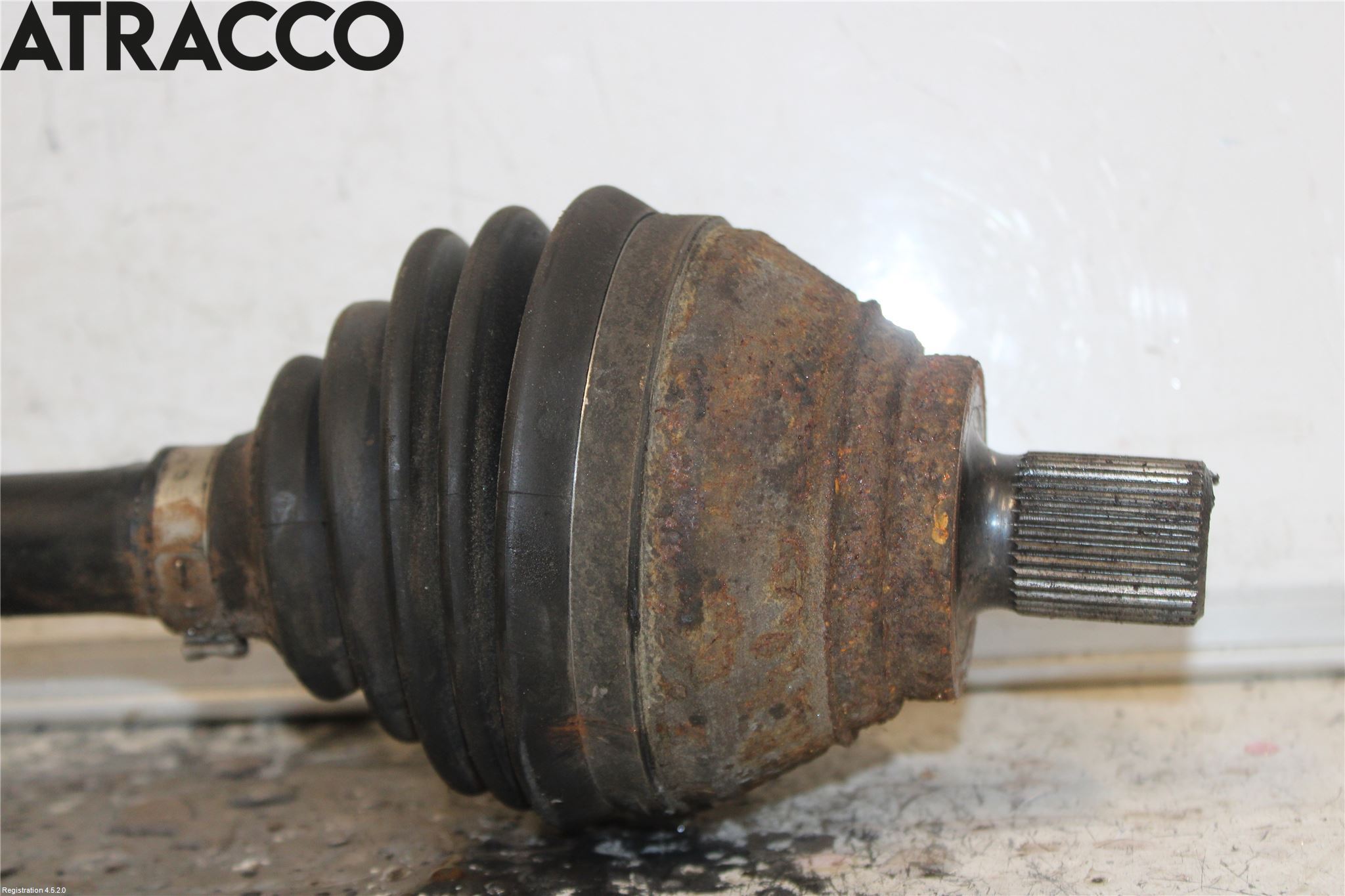 Volkswagen VW CADDY 16-20 Drivaxel Fram Vänster