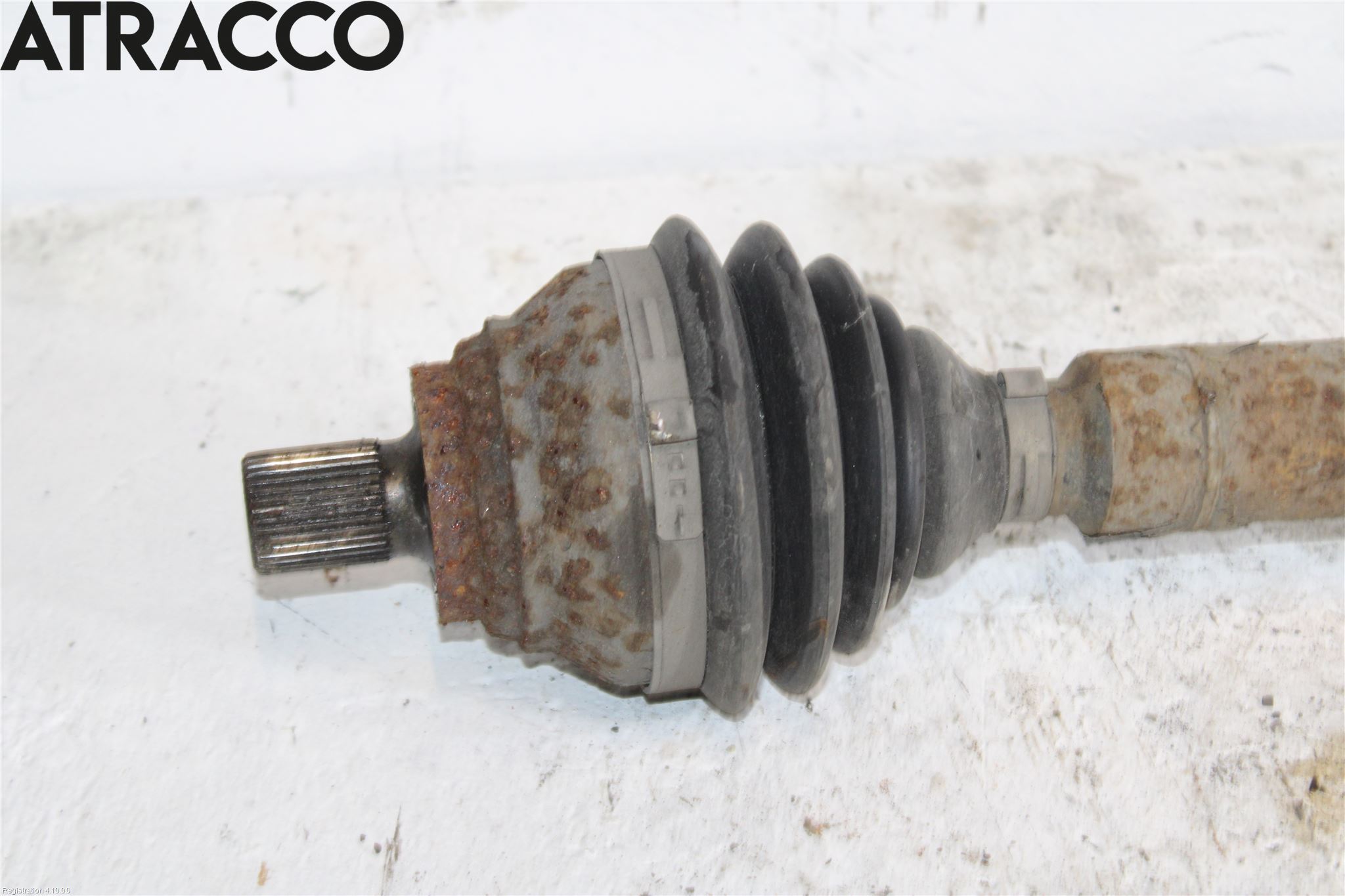 Volkswagen VW PASSAT 11-14 Drivaxel Fram Höger