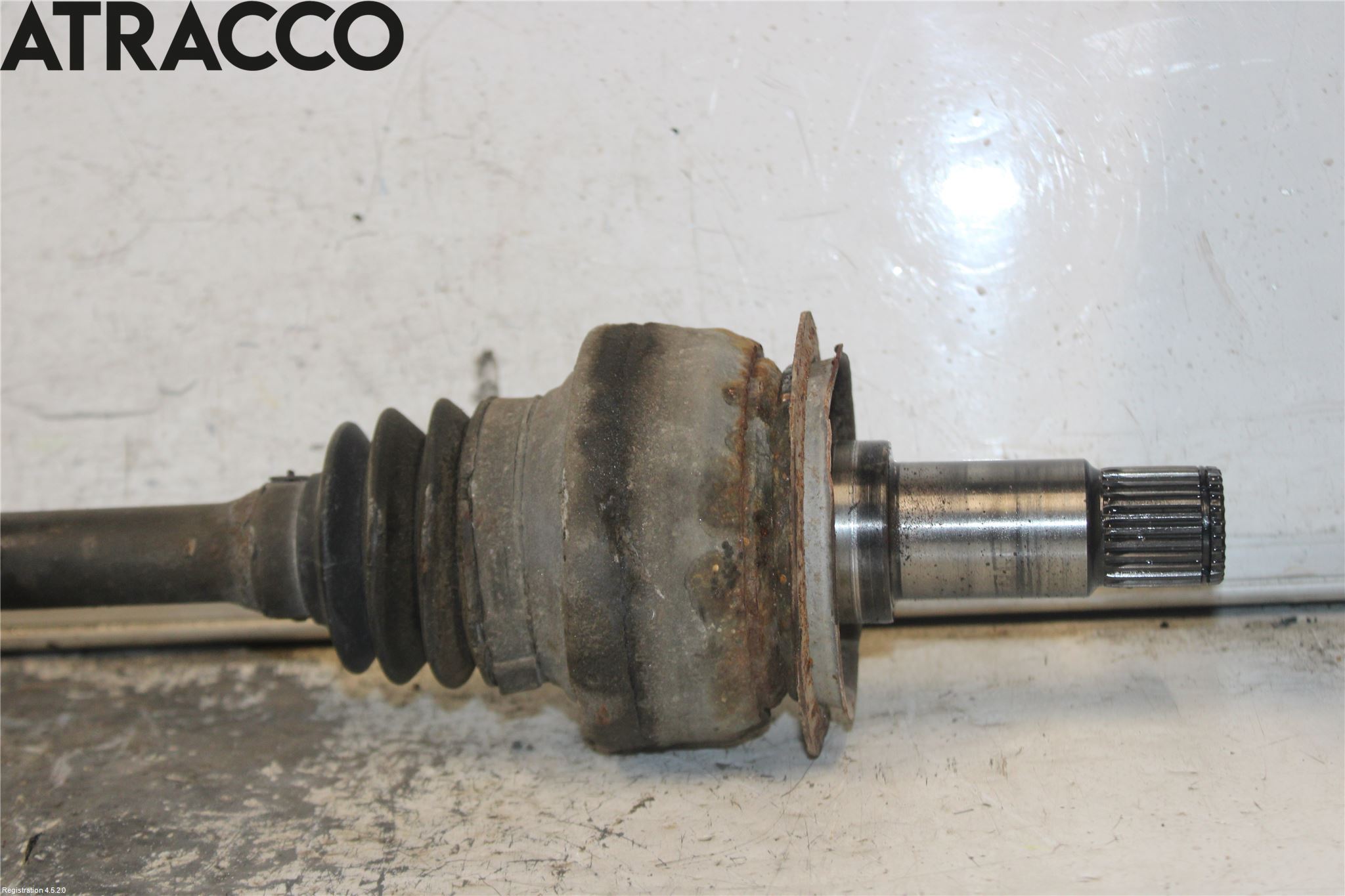 Mercedes-Benz MB E-KLASS (W212) 09-16 Drivaxel Bak Vänster
