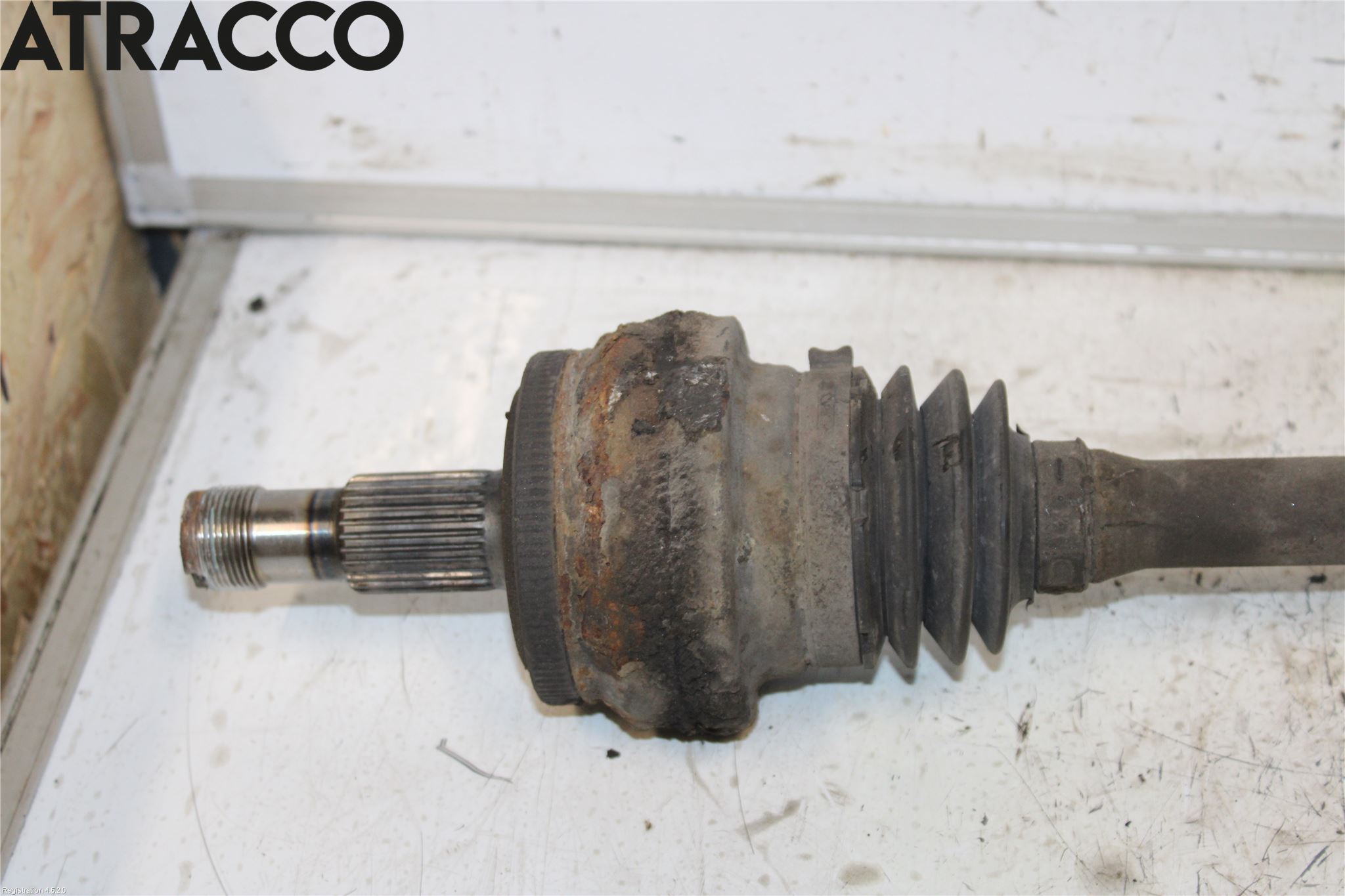 Mercedes-Benz MB GLK-KLASS (X204) 08-16 Drivaxel Bak Vänster