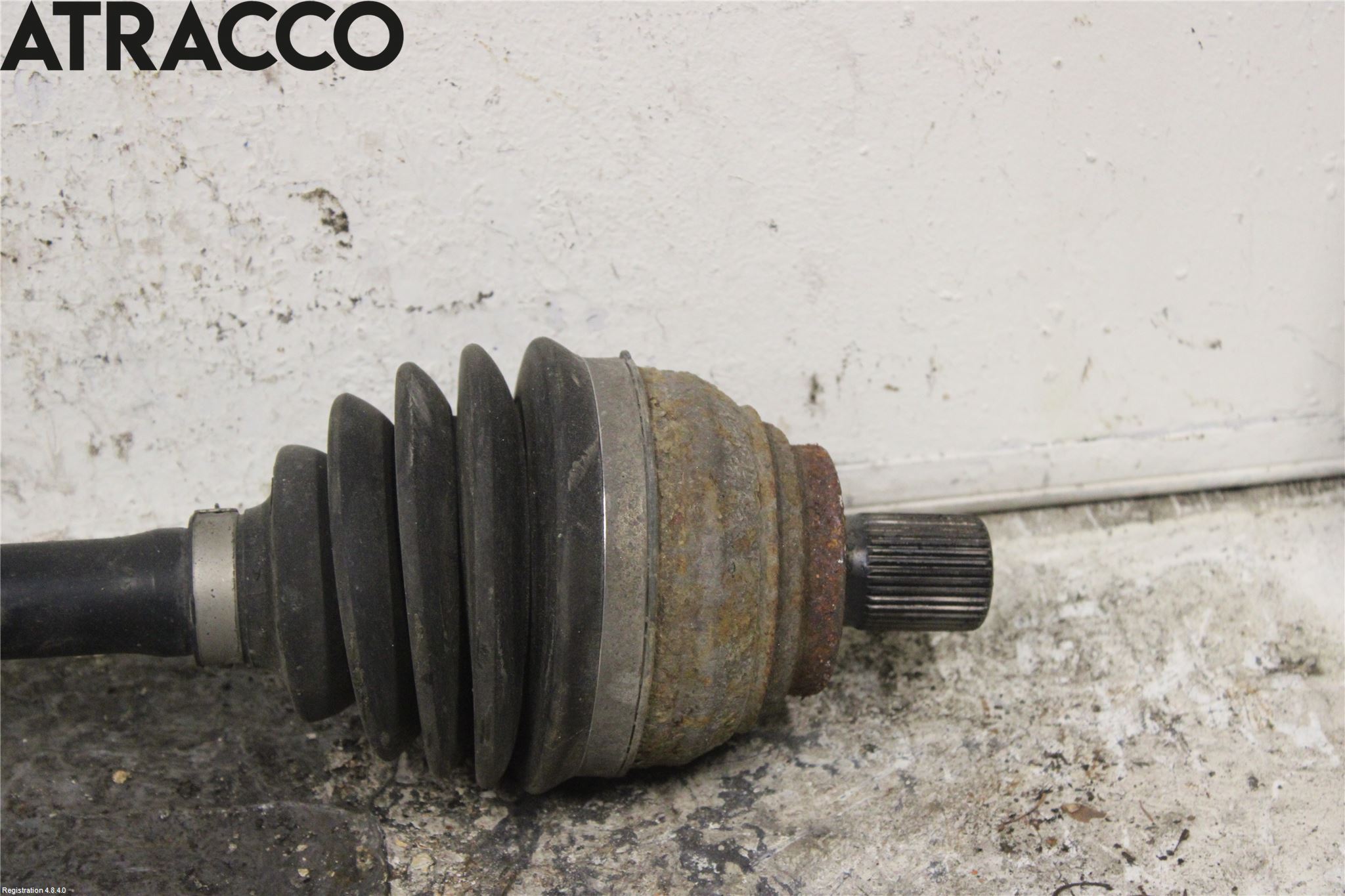 Volkswagen VW CADDY 16-20 Drivaxel Fram Vänster