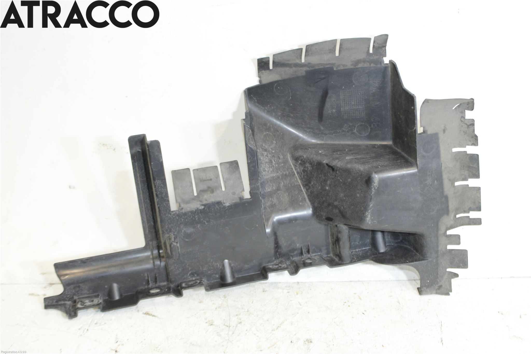 Peugeot 5008 10-16 Deflektor Plåt-Plast Kylning