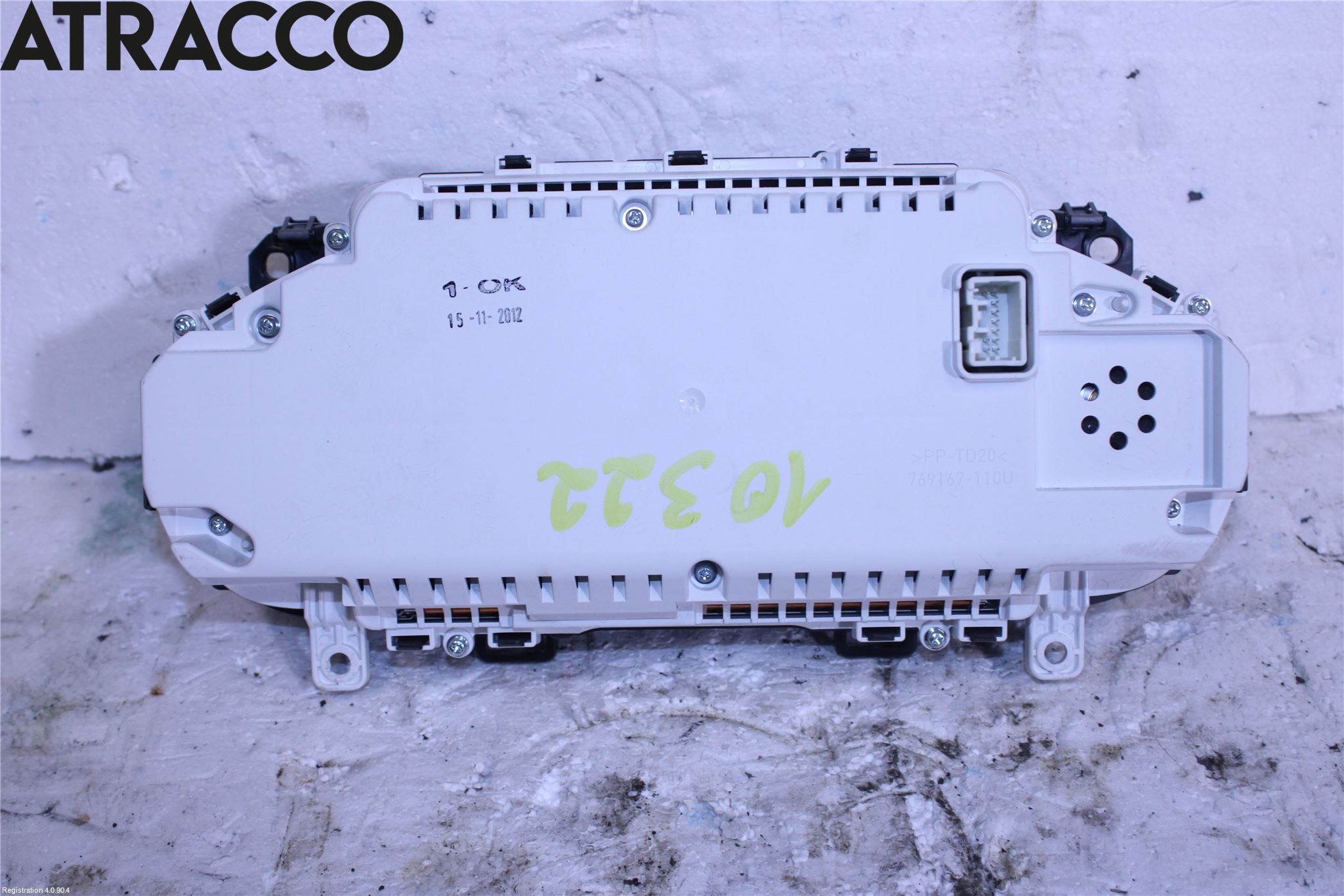 Volvo V40 12-19 Instrument Hast