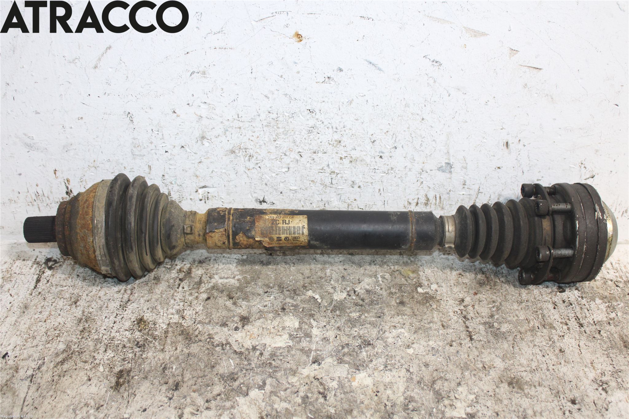 Volkswagen VW CADDY 11-15 Drivaxel Fram Höger