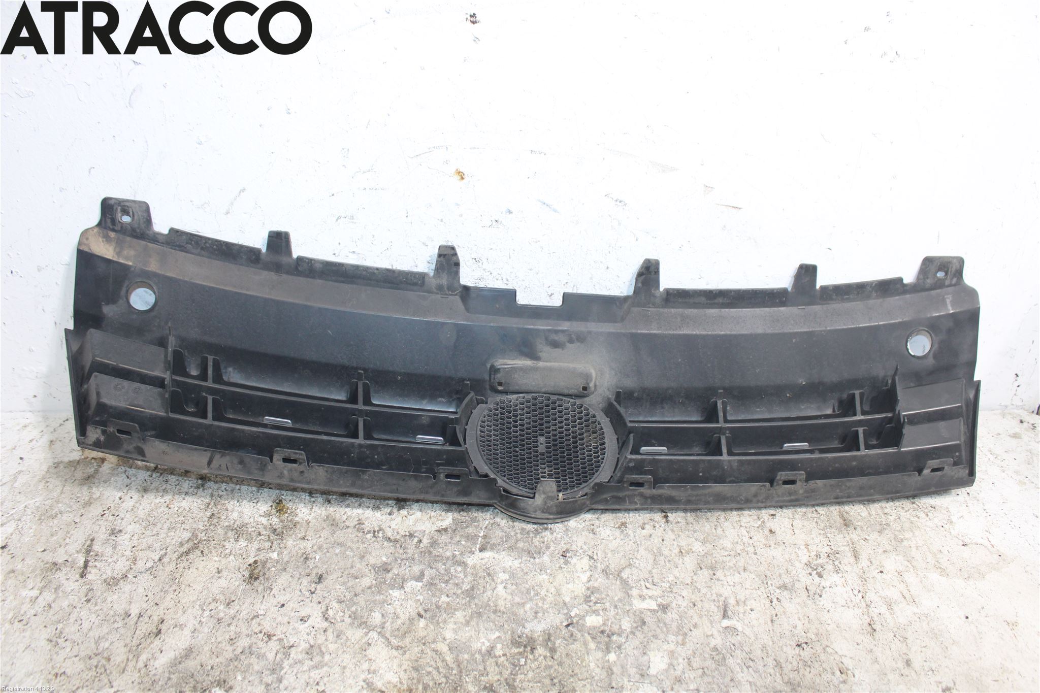 Volkswagen VW POLO 10-17 Grilldel Mitt