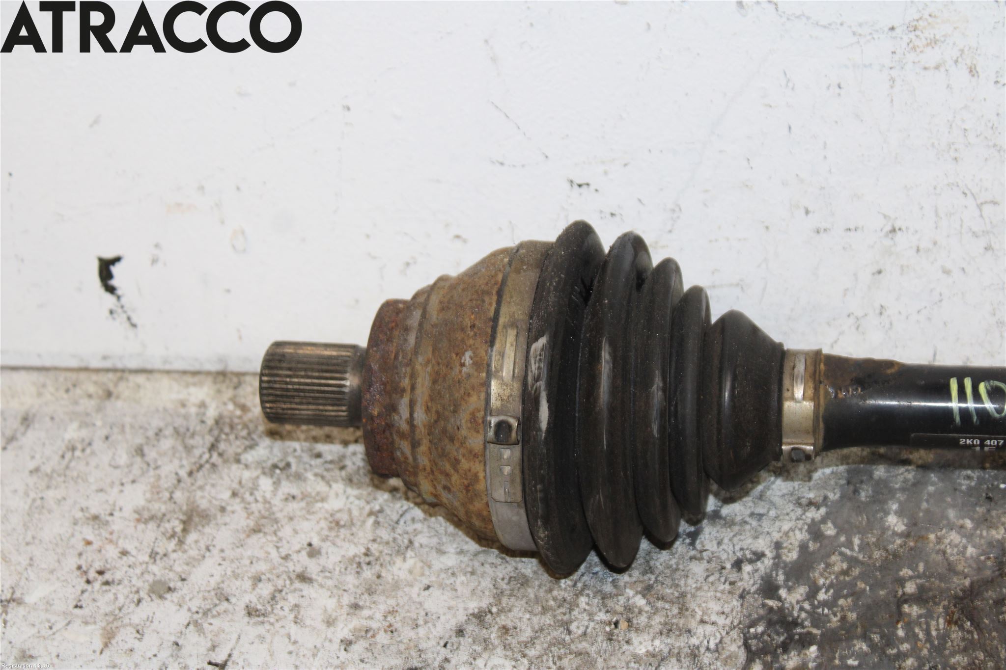 Volkswagen VW CADDY 11-15 Drivaxel Fram Vänster