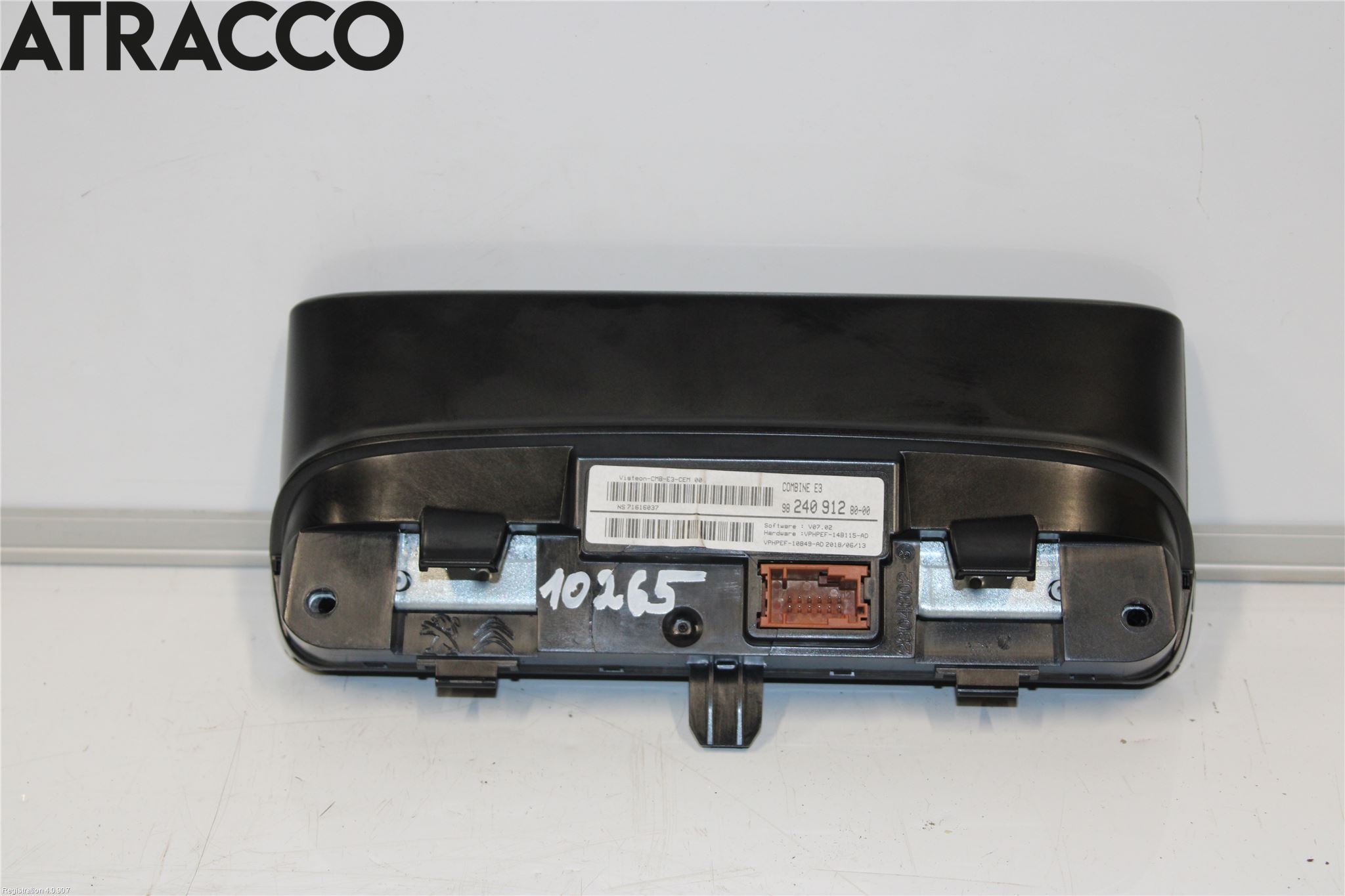 Citroen C4 CACTUS 14-20 Instrumentkonsoll Mitt
