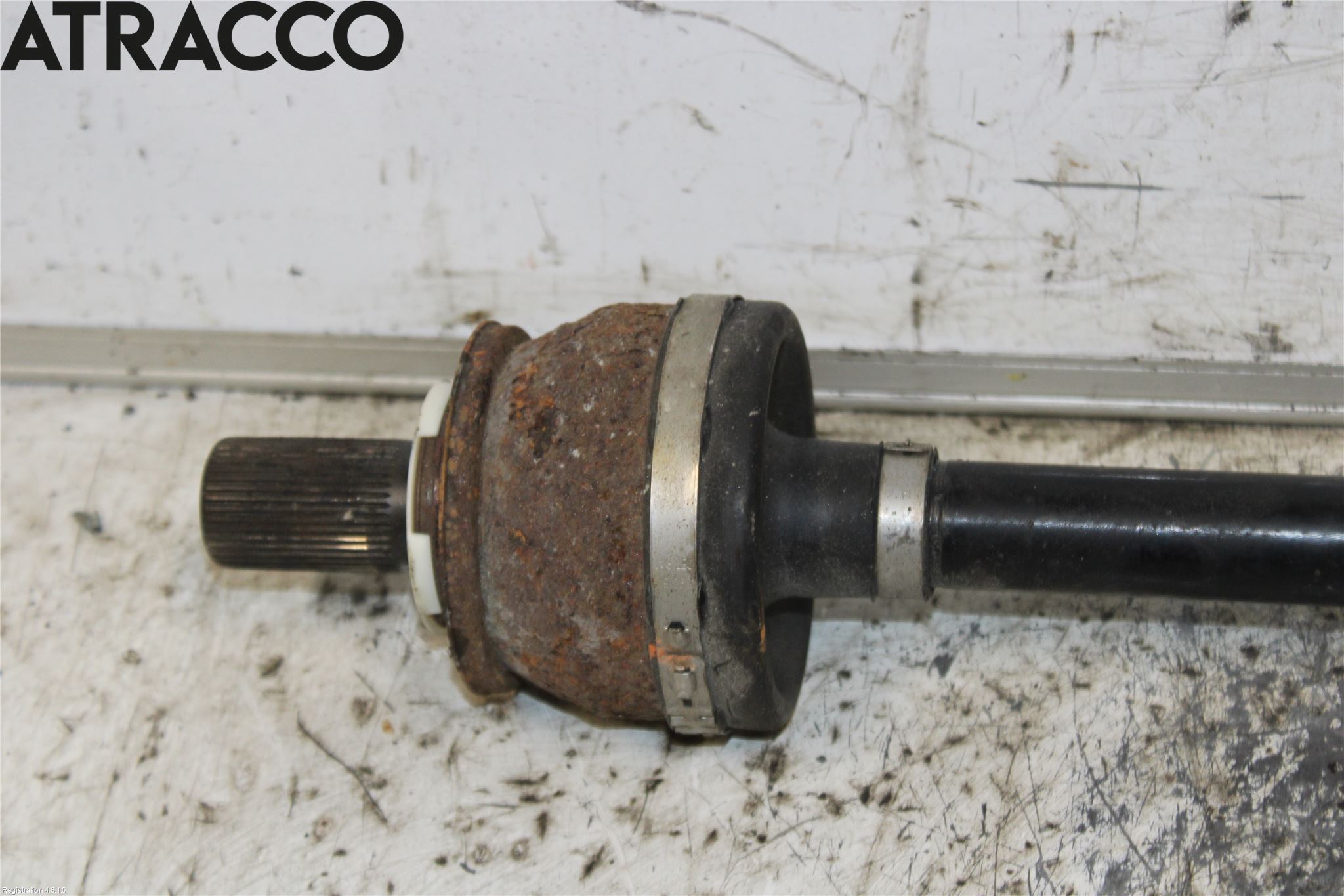 Volvo XC60 18- Drivaxel Fram Vänster