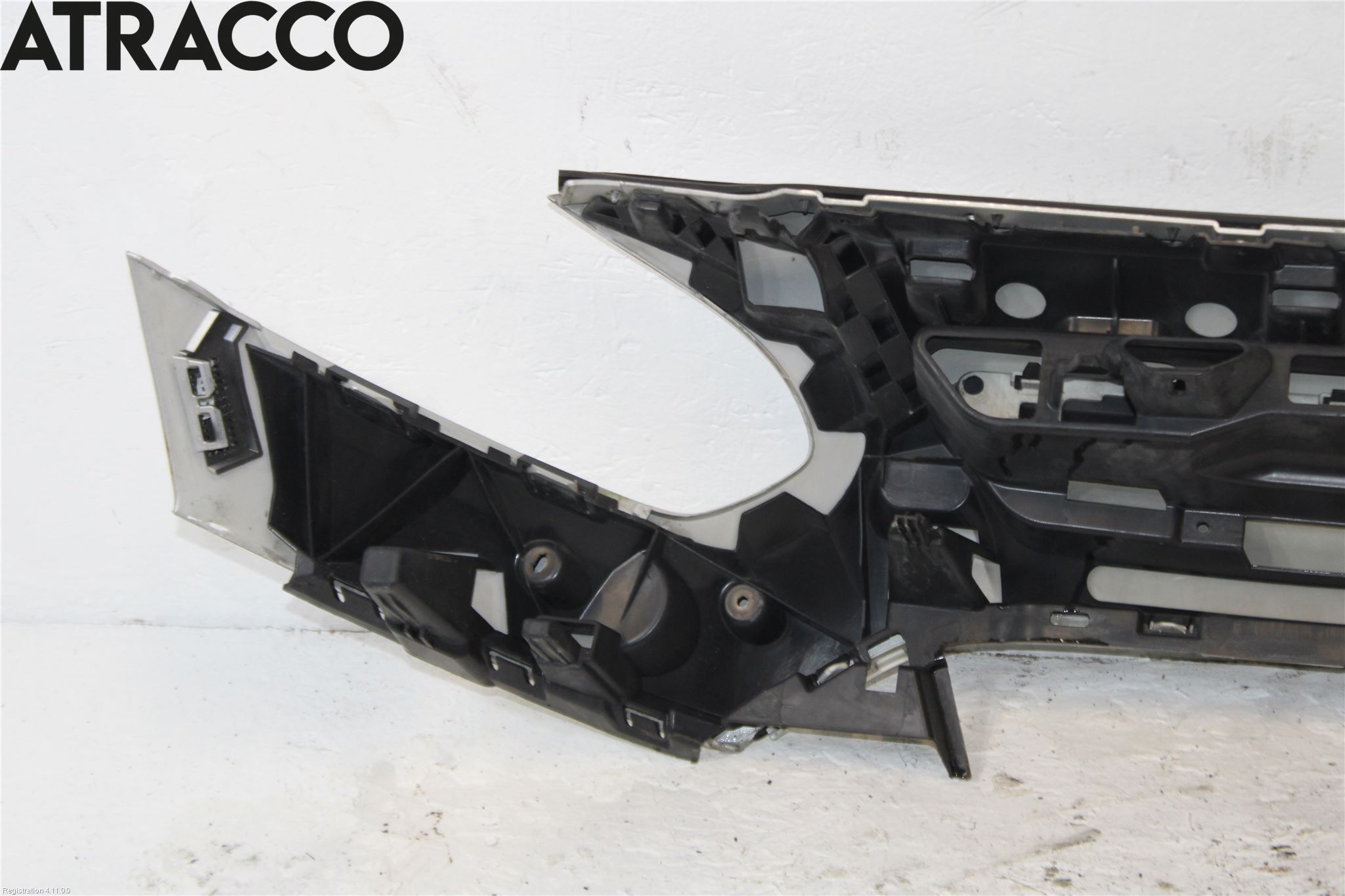 Ford TRANSIT/TOURNEO CONNECT 13-22 Stötfångare Fram