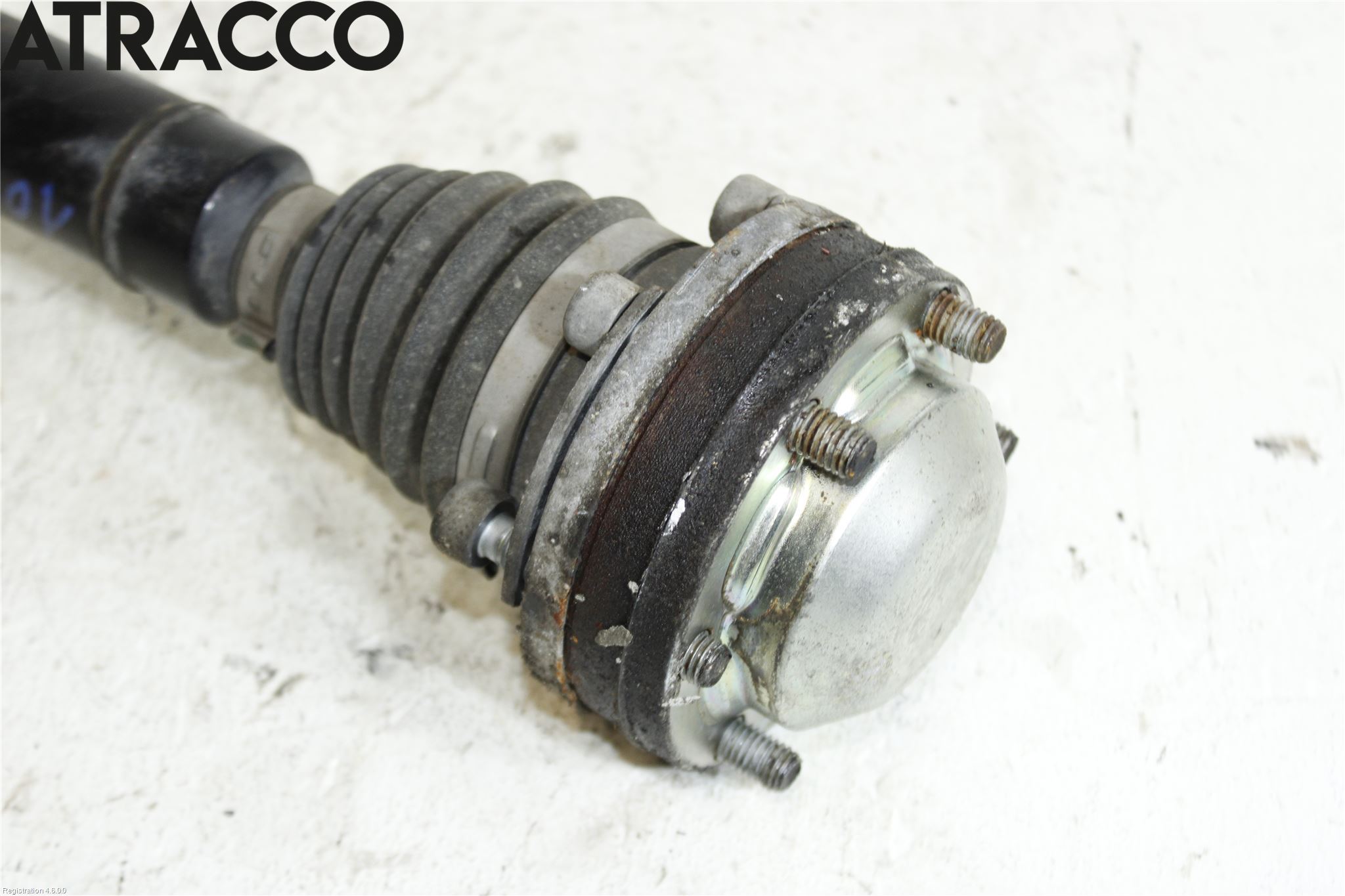Volkswagen VW CRAFTER 06-16 Drivaxel Fram Höger