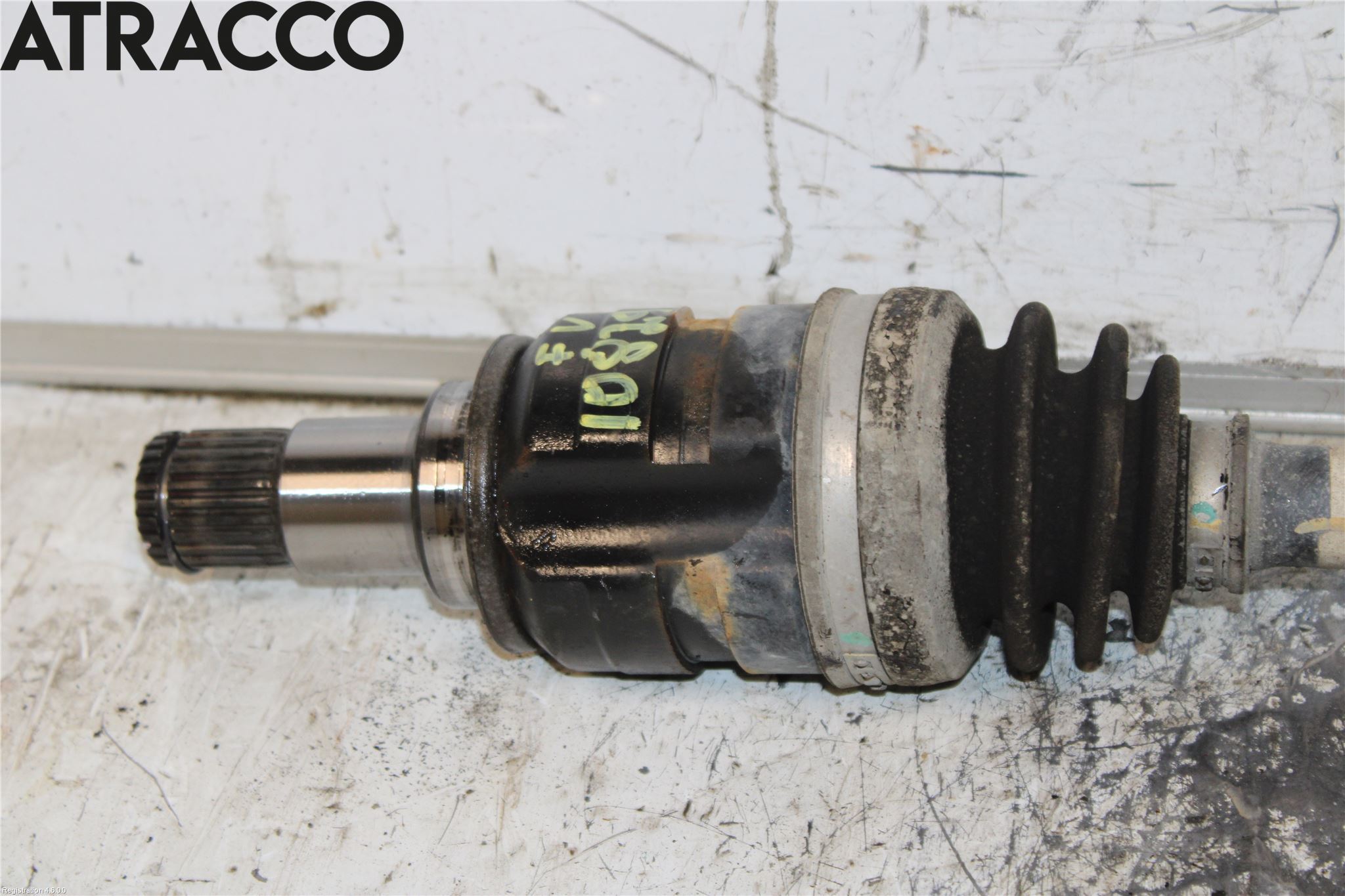 Toyota AURIS 13-19 Drivaxel Fram Vänster