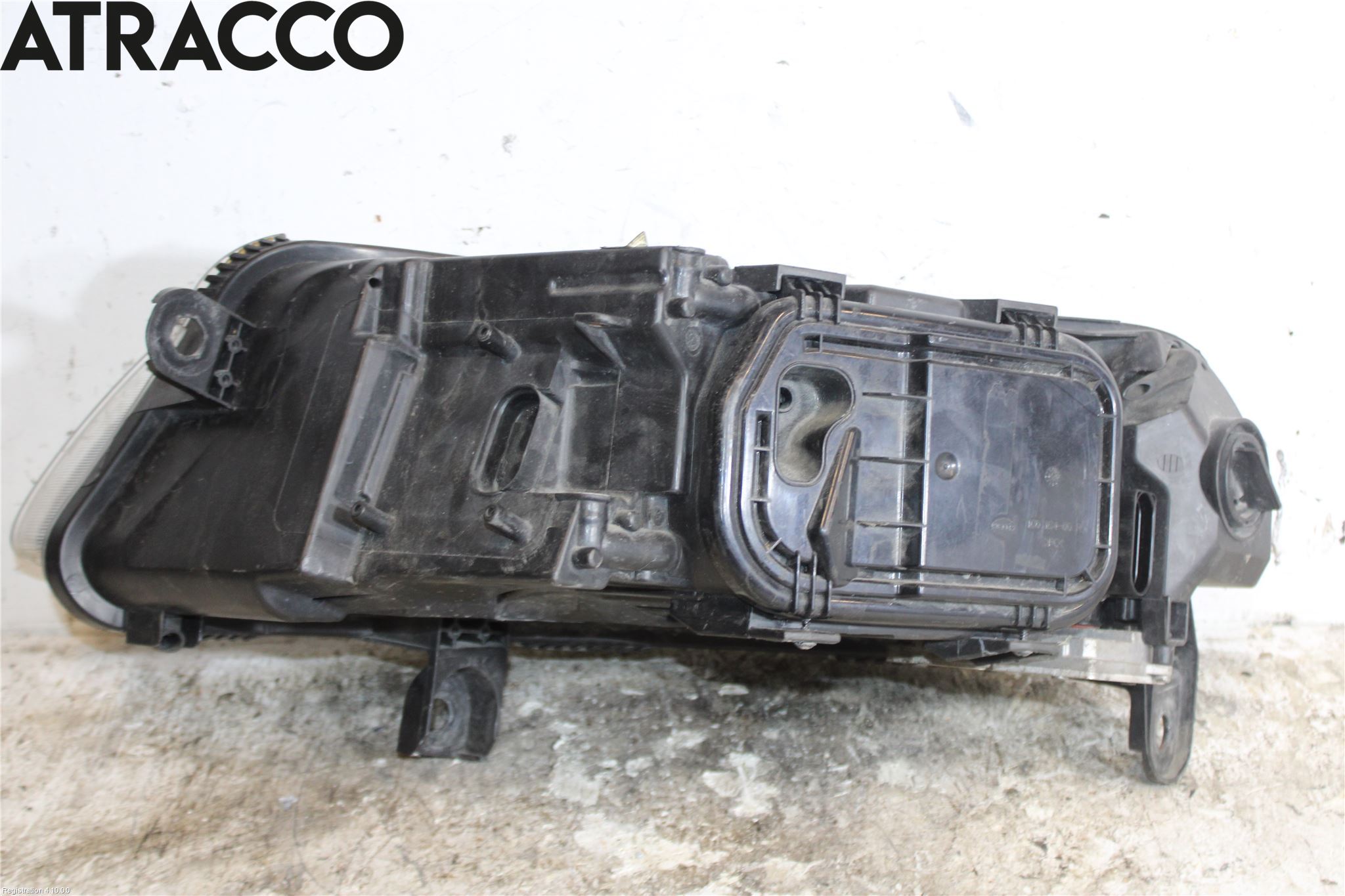 Audi A6/S6     05-11 Strålkastare Höger