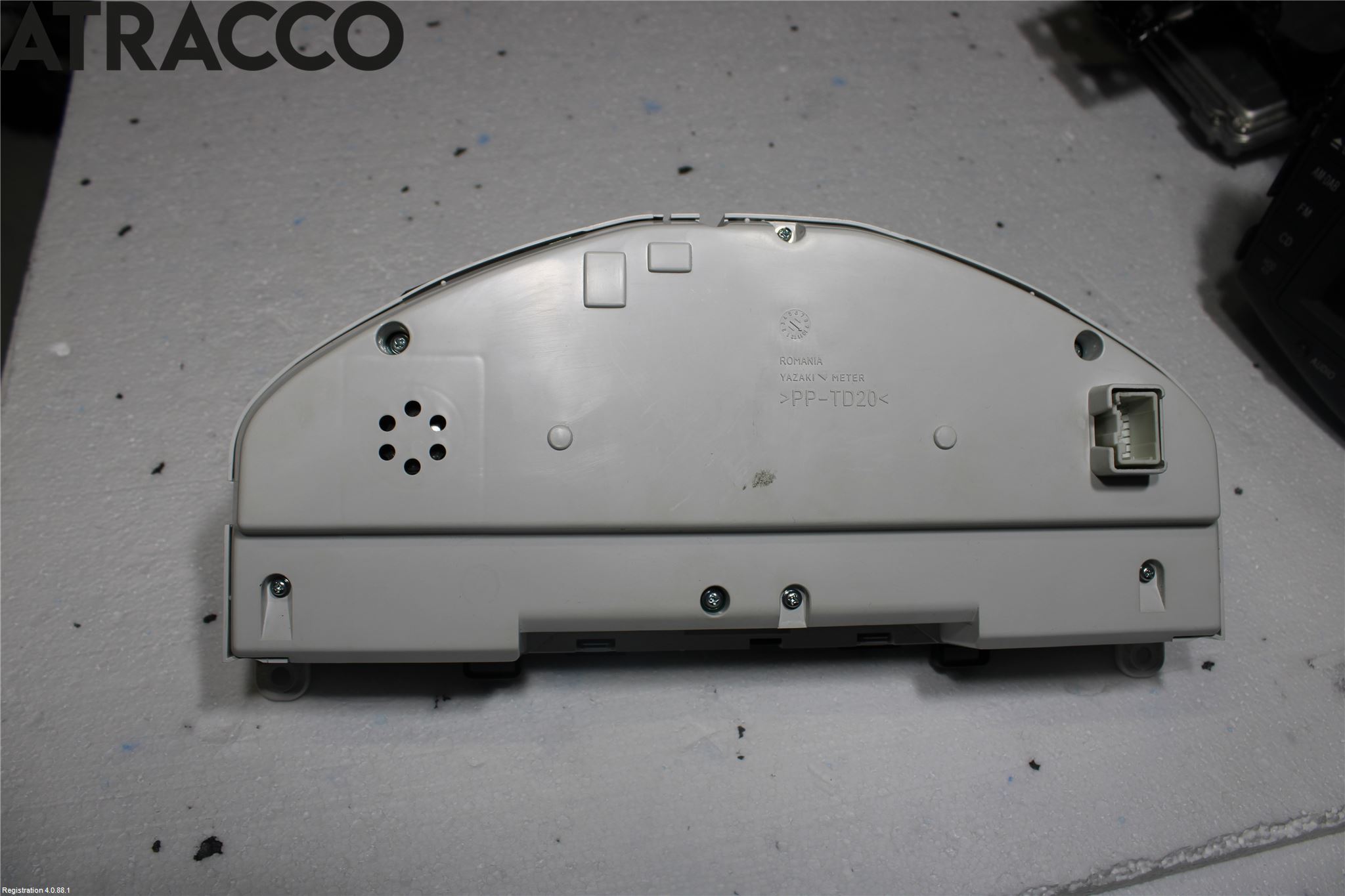 Volvo V60 11-13 Instrument Hast