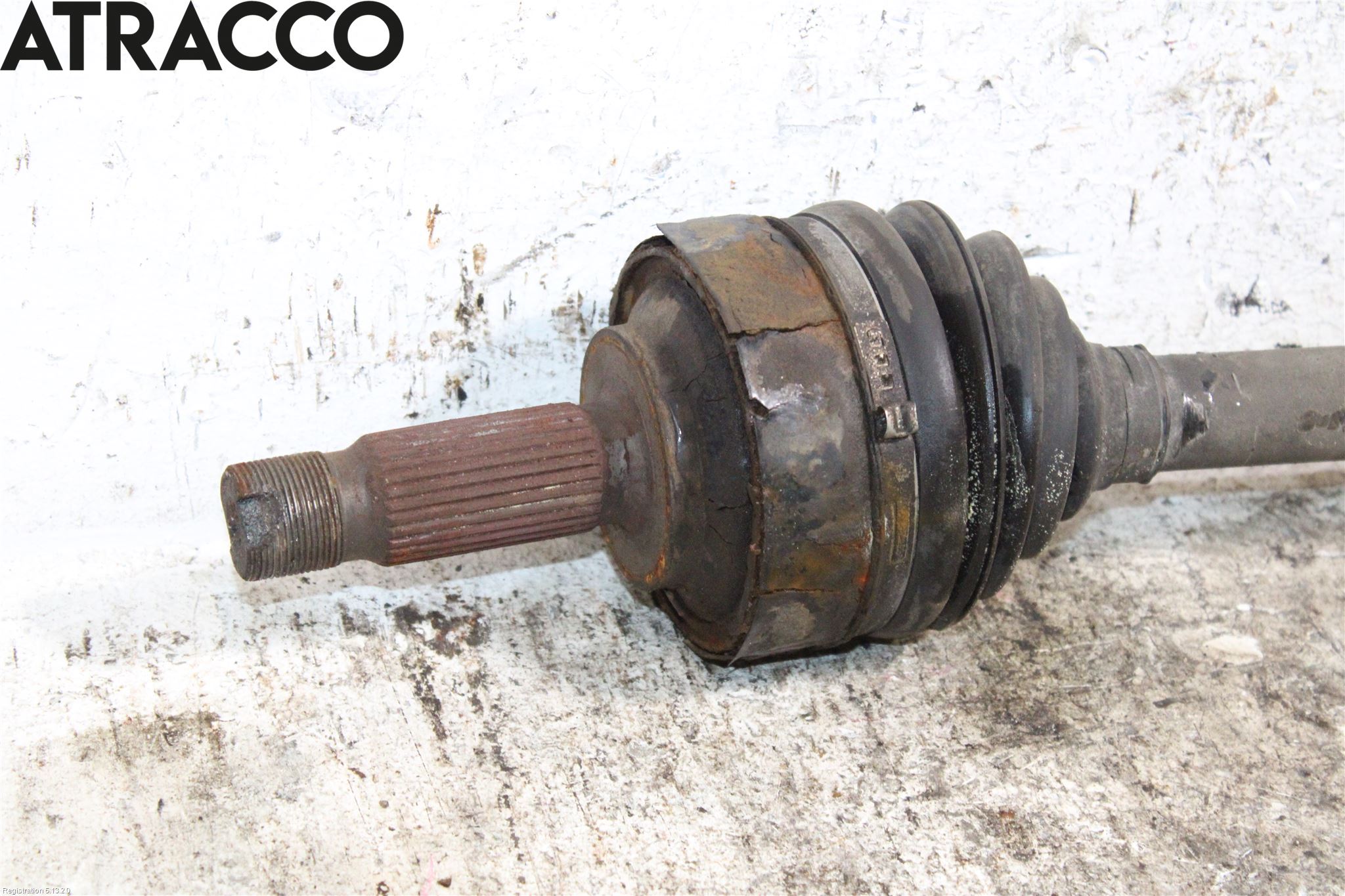 Mercedes-Benz MB VITO/VIANO (W639) 04-14 Drivaxel Fram Höger