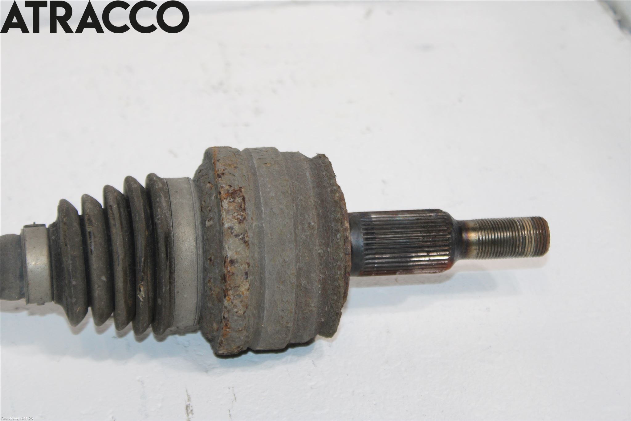 Volkswagen VW TRANSP/CARAVELLE (T6) 16-22 Drivaxel Bak Höger