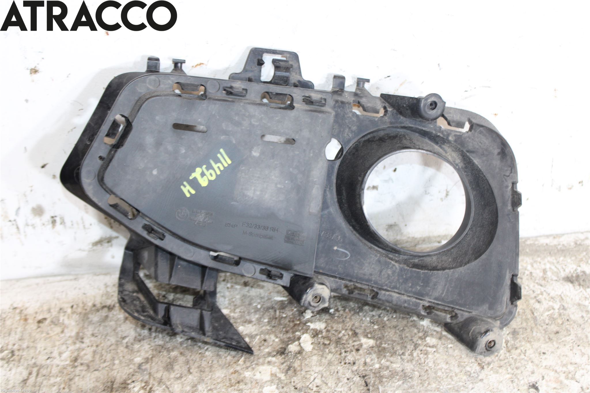 BMW 4 F32/F33/F82/F83 13-20 Strålkastarsarg Höger