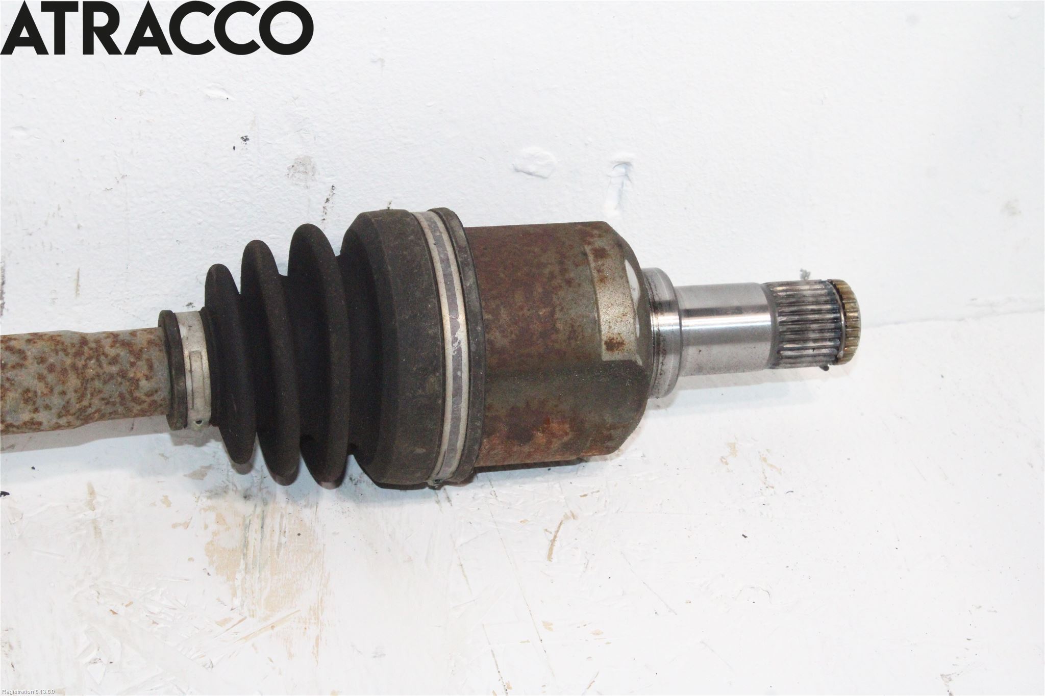 Mitsubishi ECLIPS CROSS Drivaxel Fram Höger