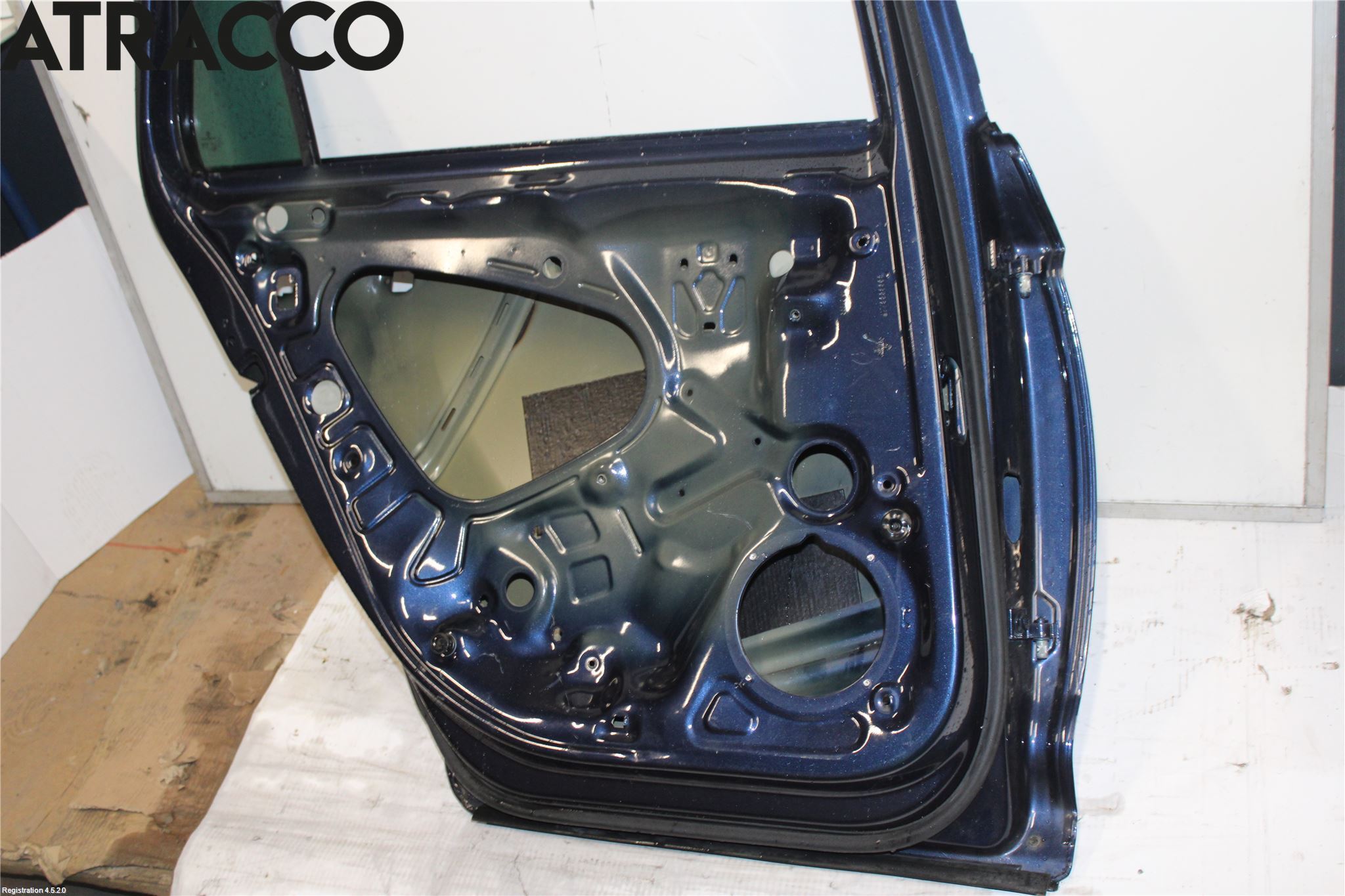 Volkswagen VW PASSAT 15-19 Dörr Bak Vänster