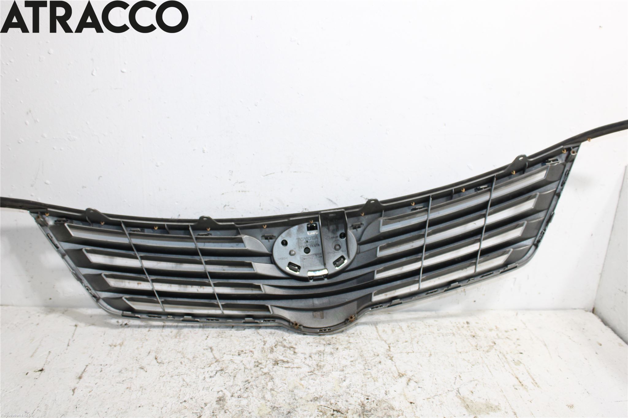 Toyota AVENSIS 09-15 Grilldel Mitt