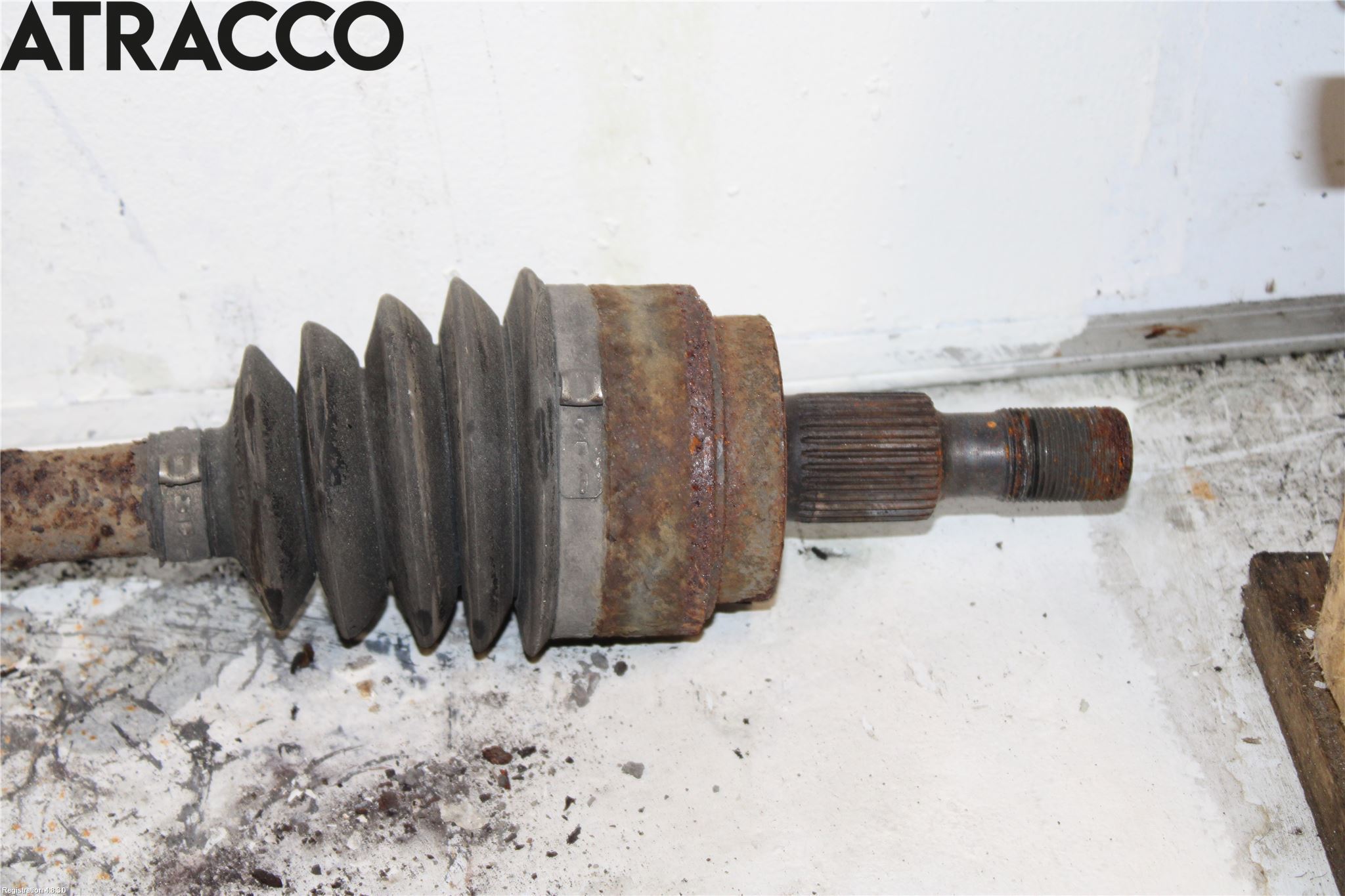 Mercedes-Benz MB R-KLASS (W251) 05-13 Drivaxel Bak Vänster