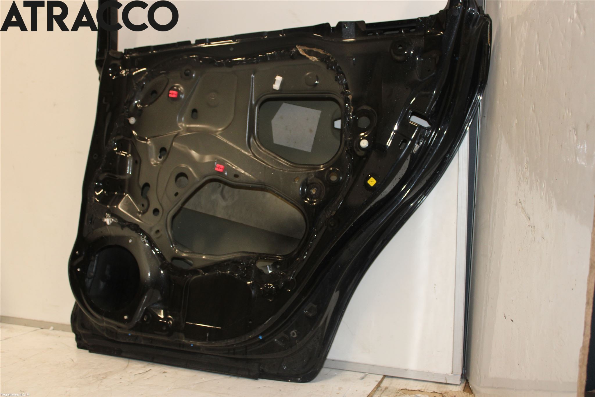 Toyota AVENSIS 09-15 Dörr Bak Höger