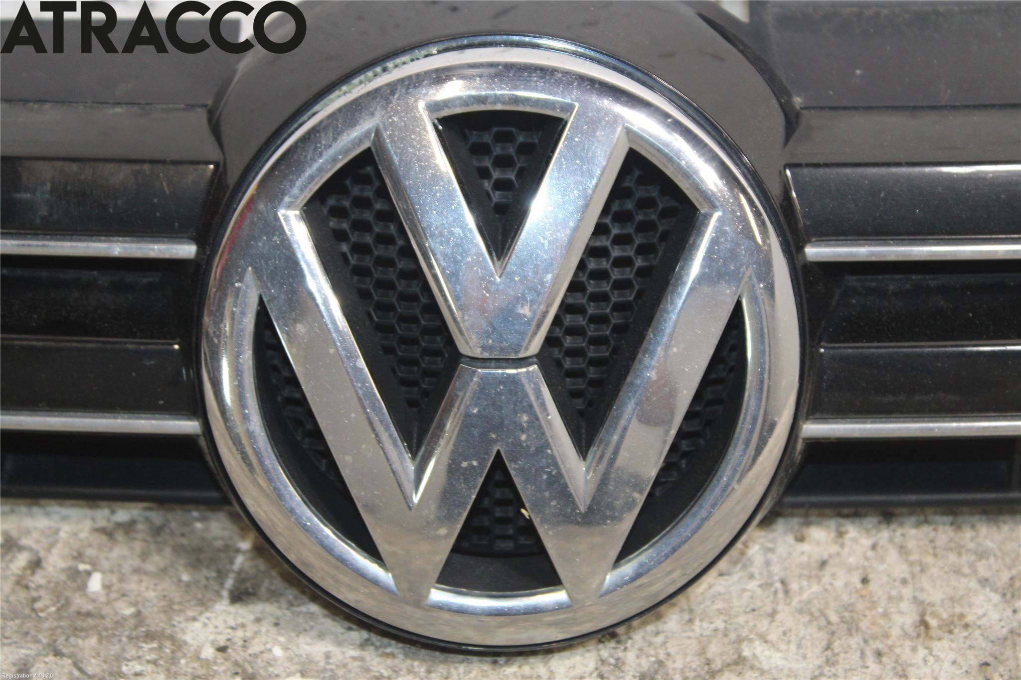 Volkswagen VW GOLF VI 09-13 Grill Komp