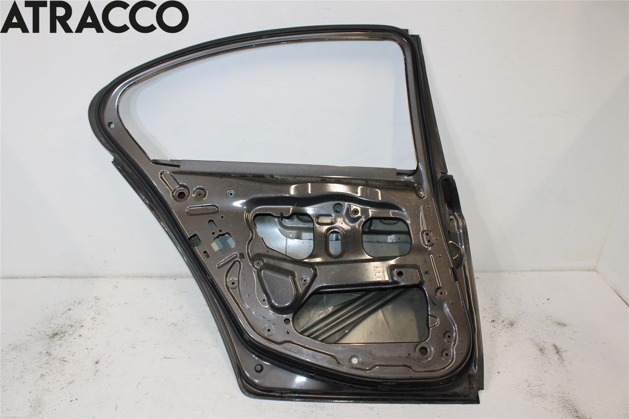 BMW 5 F10/F11/F18 09-17 Dörr Bak Vänster