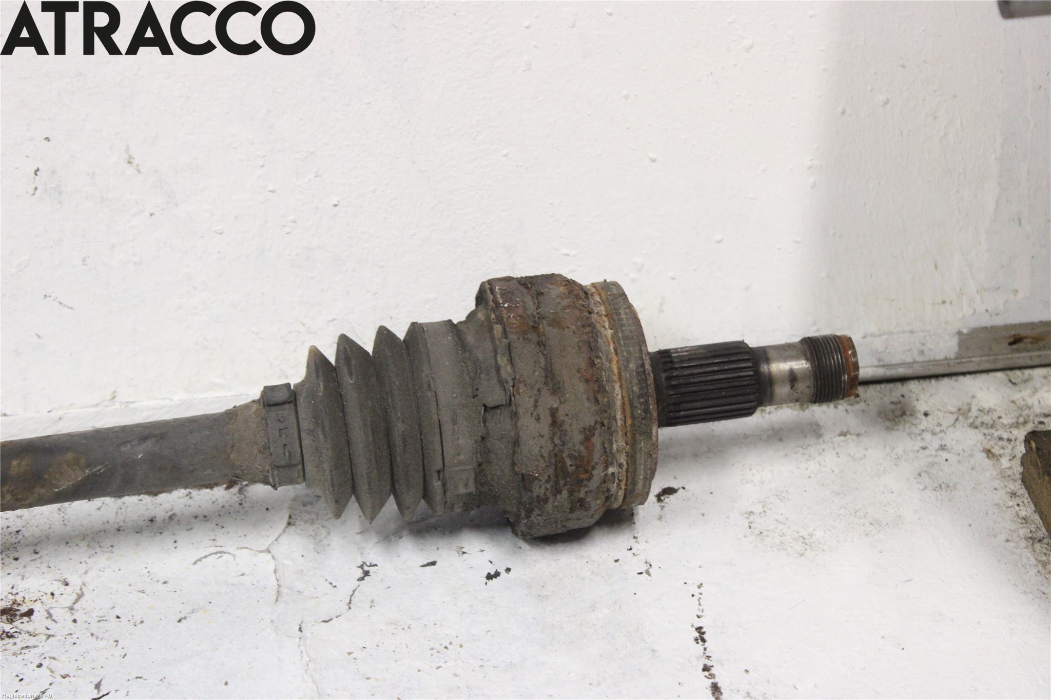 Mercedes-Benz MB E-KLASS (W211) 02-09 Drivaxel Bak Vänster