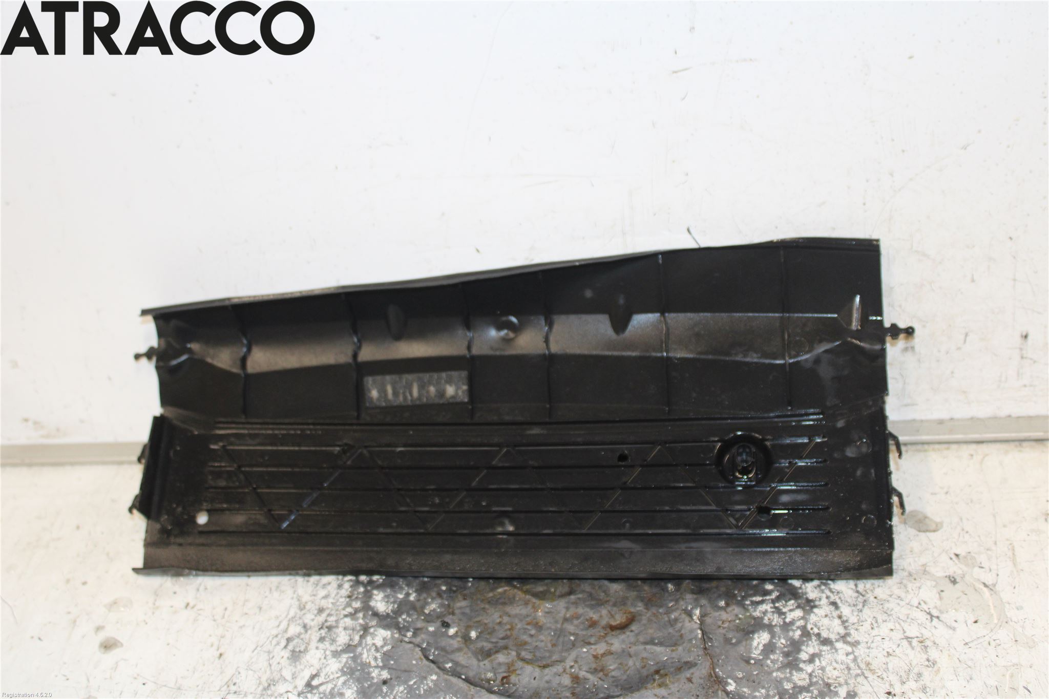 BMW 5 E60/61 Sed/Tou 02-10 Deflektor Plåt-Plast Kylning