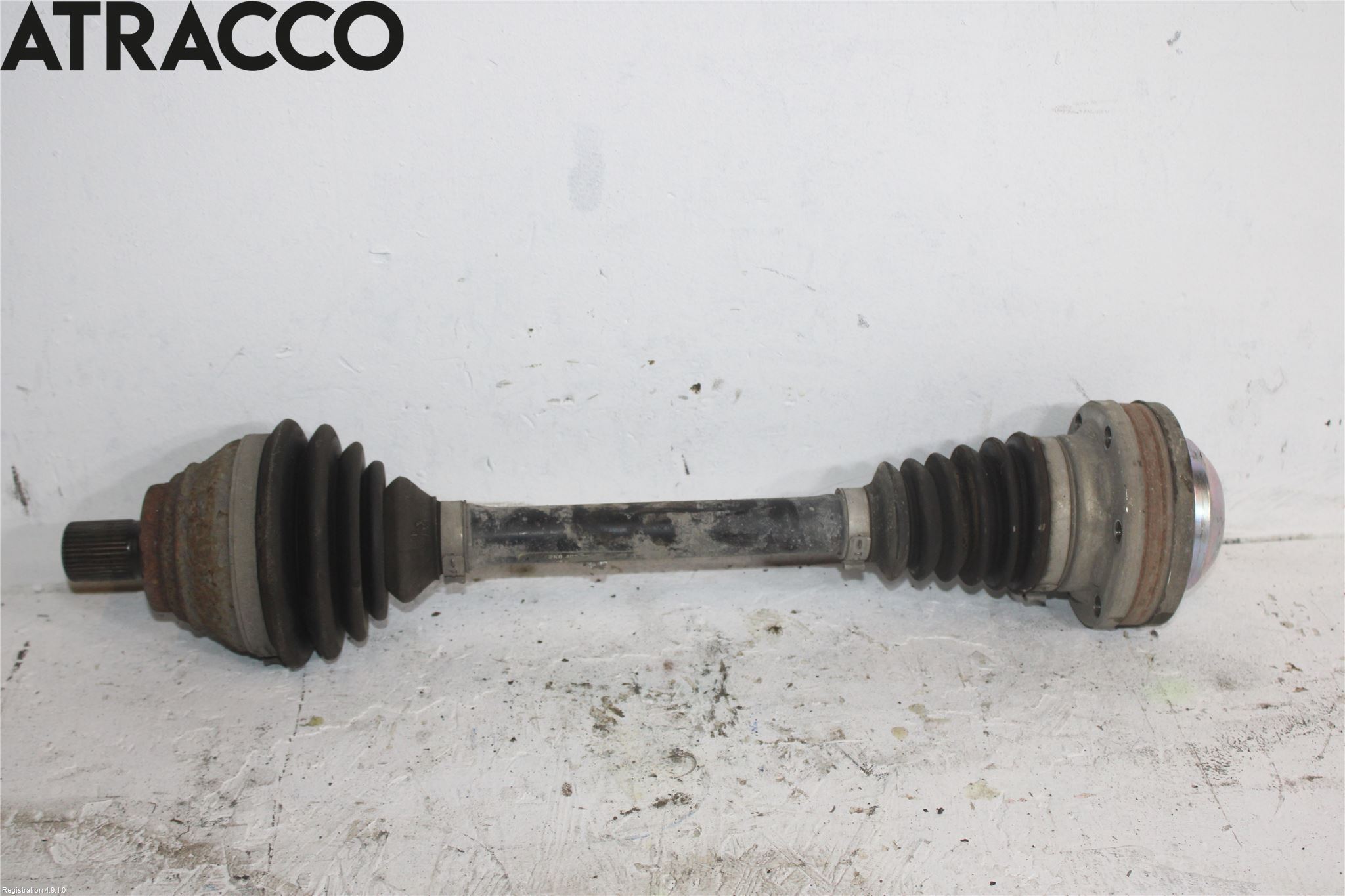 Volkswagen VW PASSAT 11-14 Drivaxel Fram Vänster