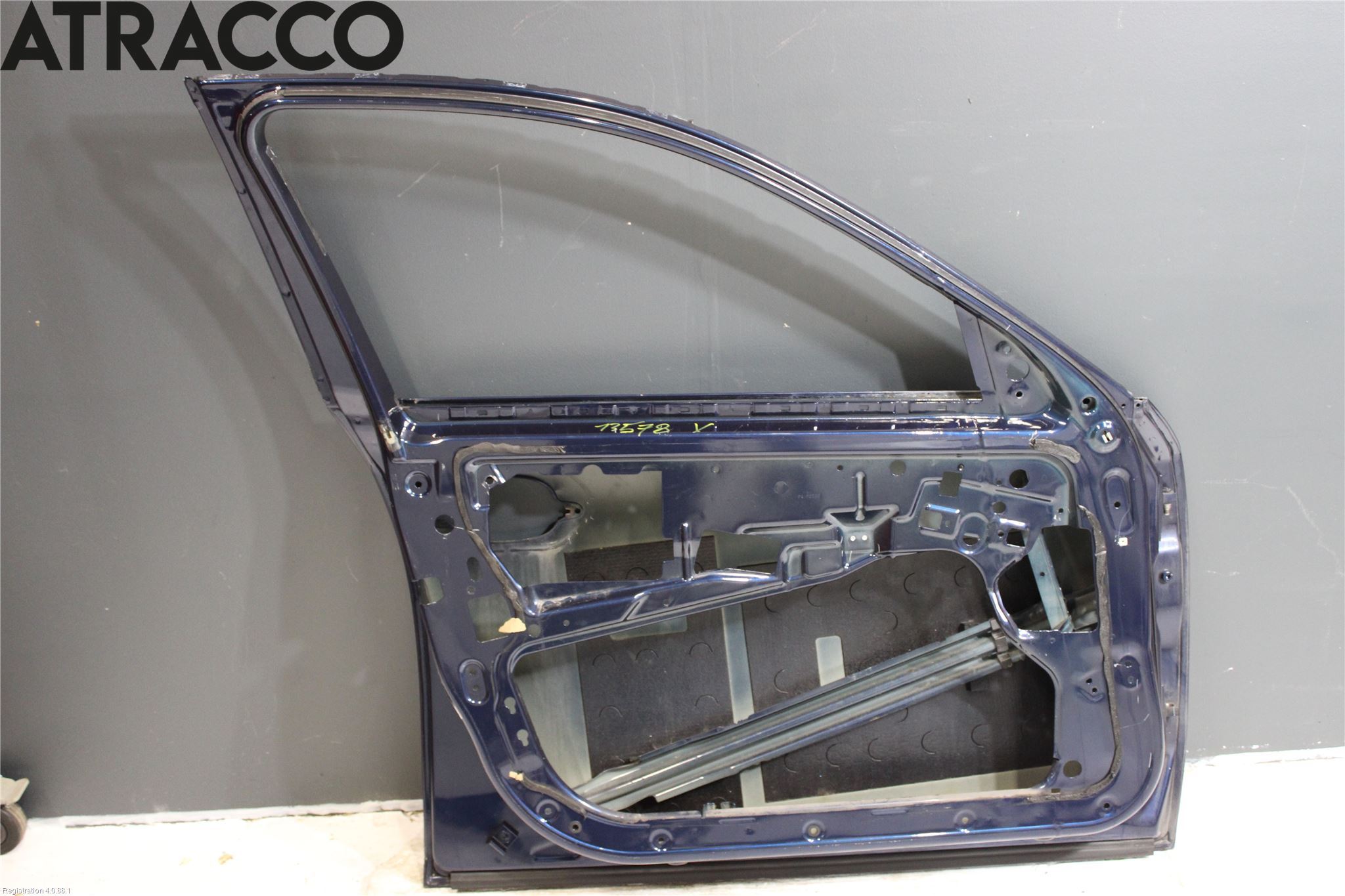BMW 5 E60/61 Sed/Tou 02-10 Dörr Fram Vänster