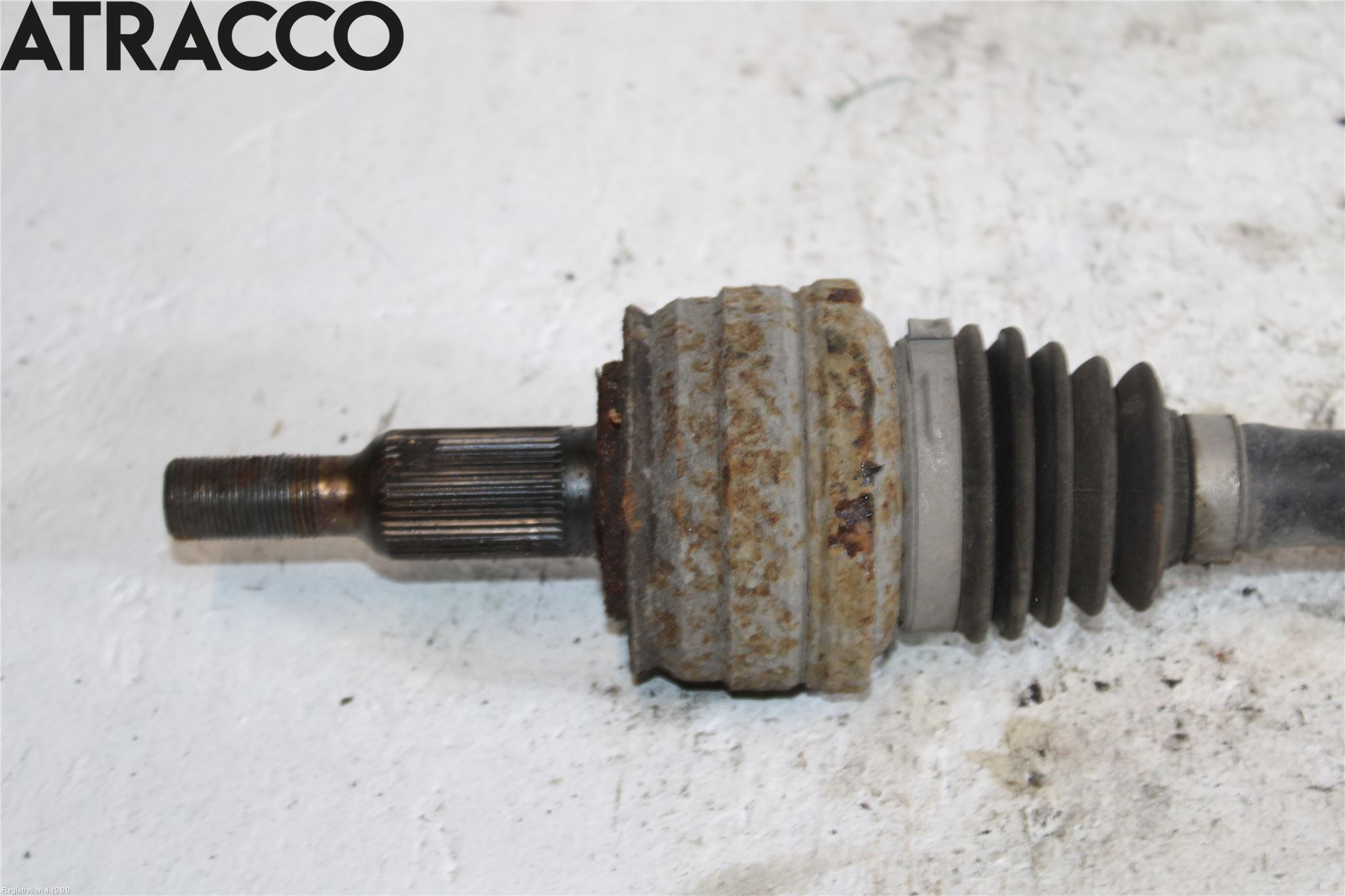 Volkswagen VW TRANSP/CARAVELLE (T5) 04-15 Drivaxel Bak Vänster